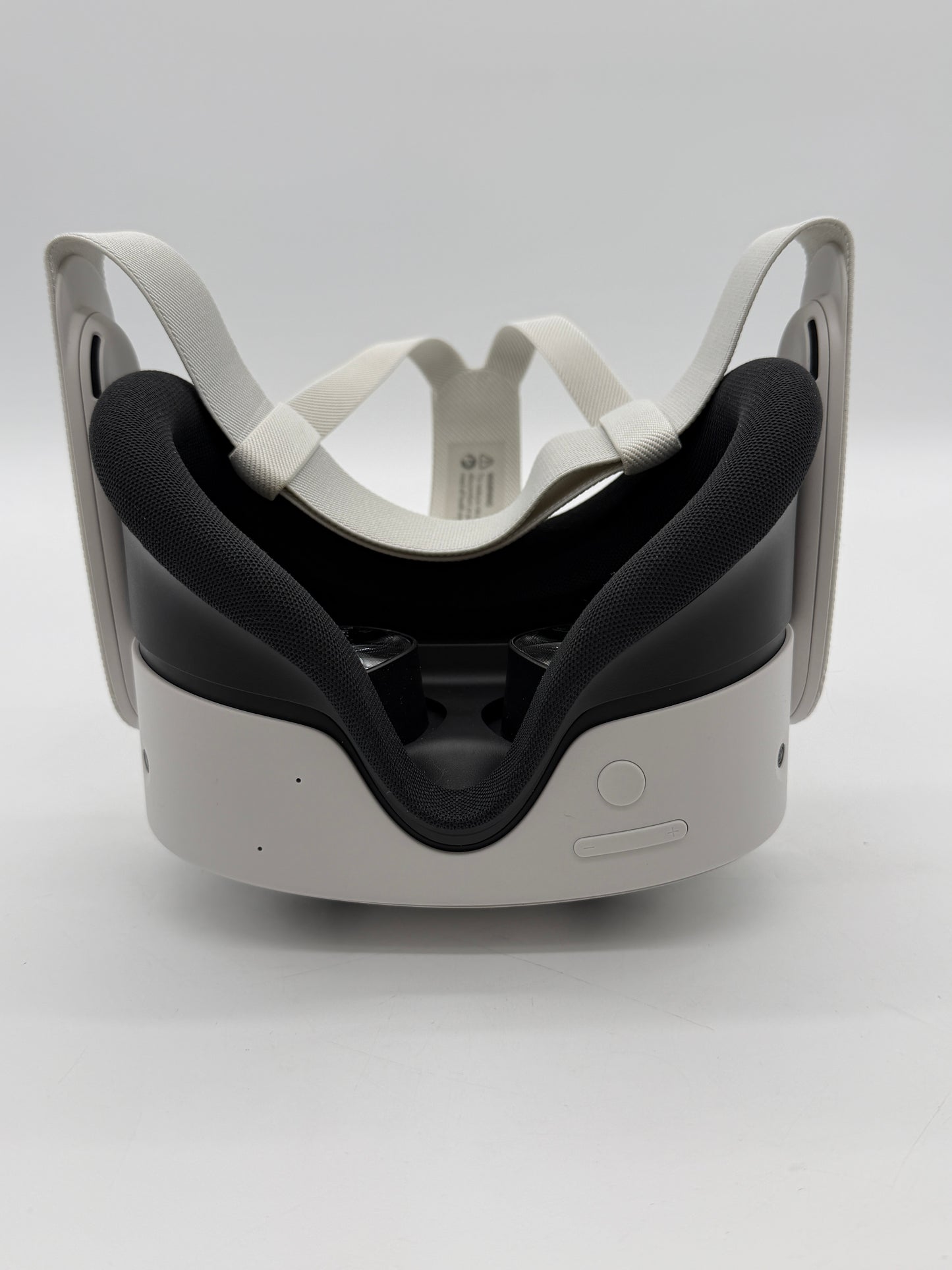 Oculus Quest 3S 128GB White Video Game System -