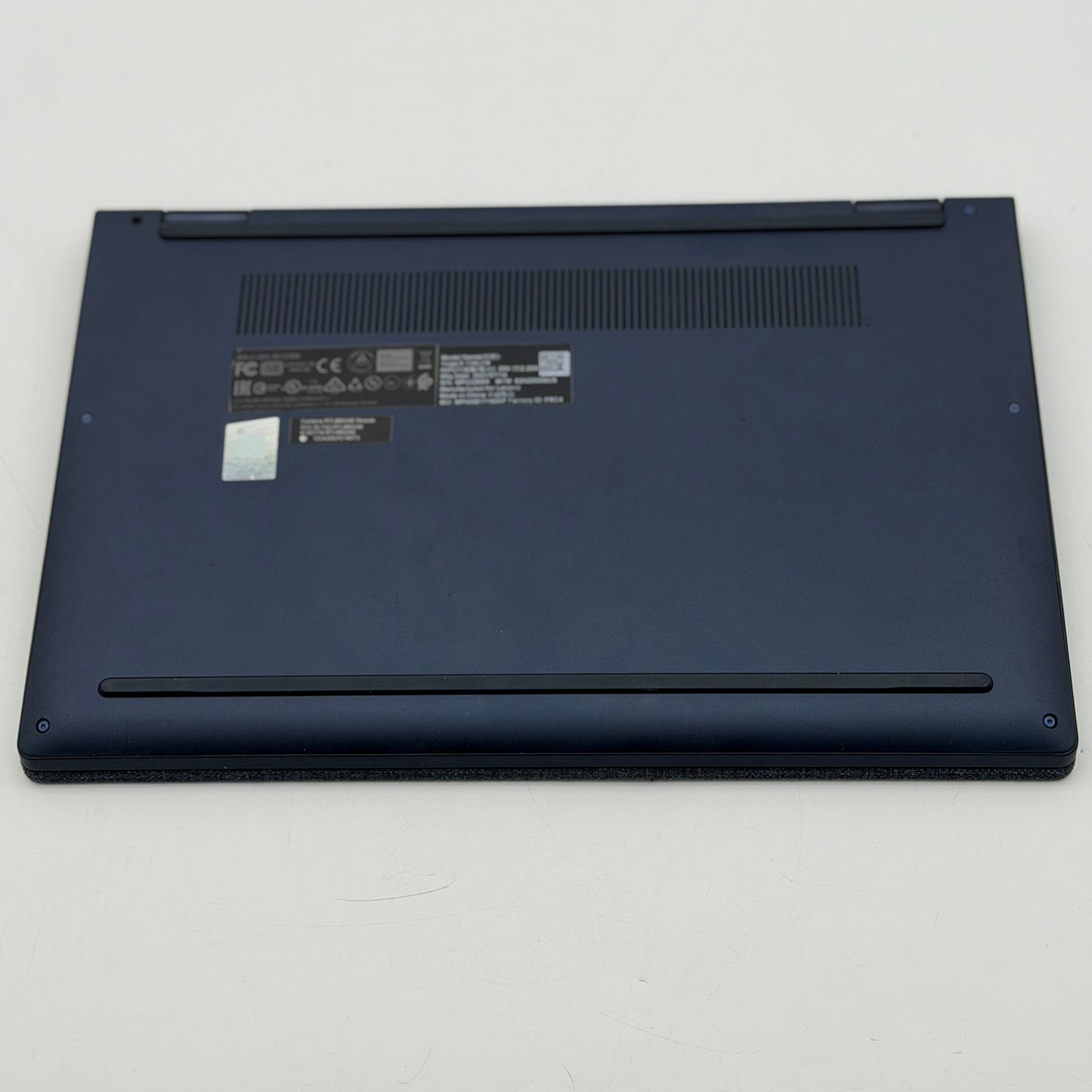 Lenovo Yoga 6 13.3" FHD Touch 2-in-1 Ryzen 5 5500U 8GB RAM 256GB SSD Win 11 + Charger