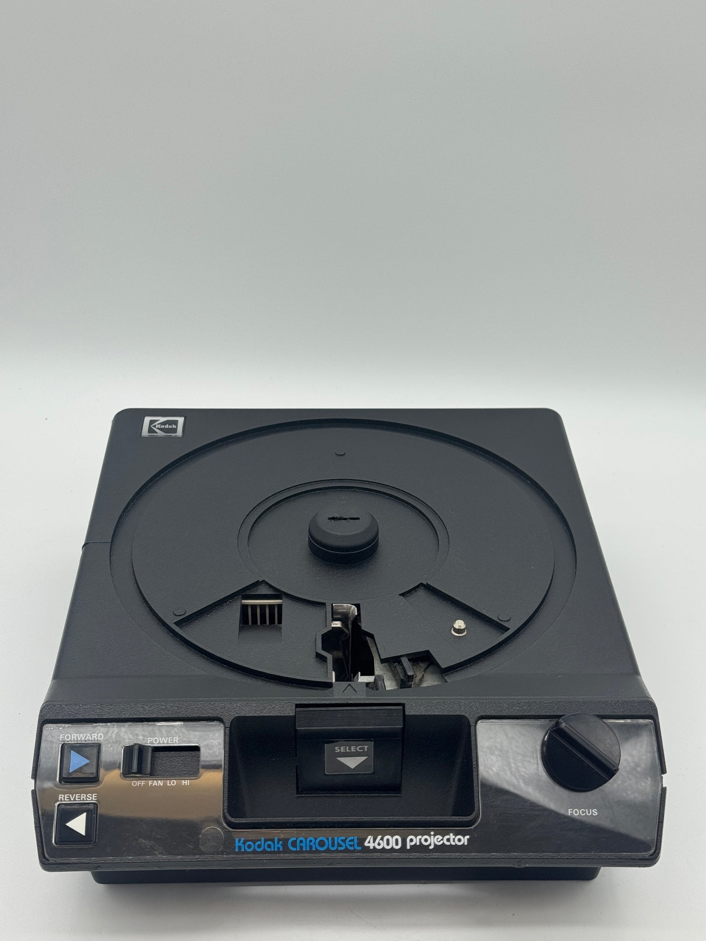 Kodak Carousel Transvue 4600 Slide Projector - NO LAMP/BULB Powers On As-Is