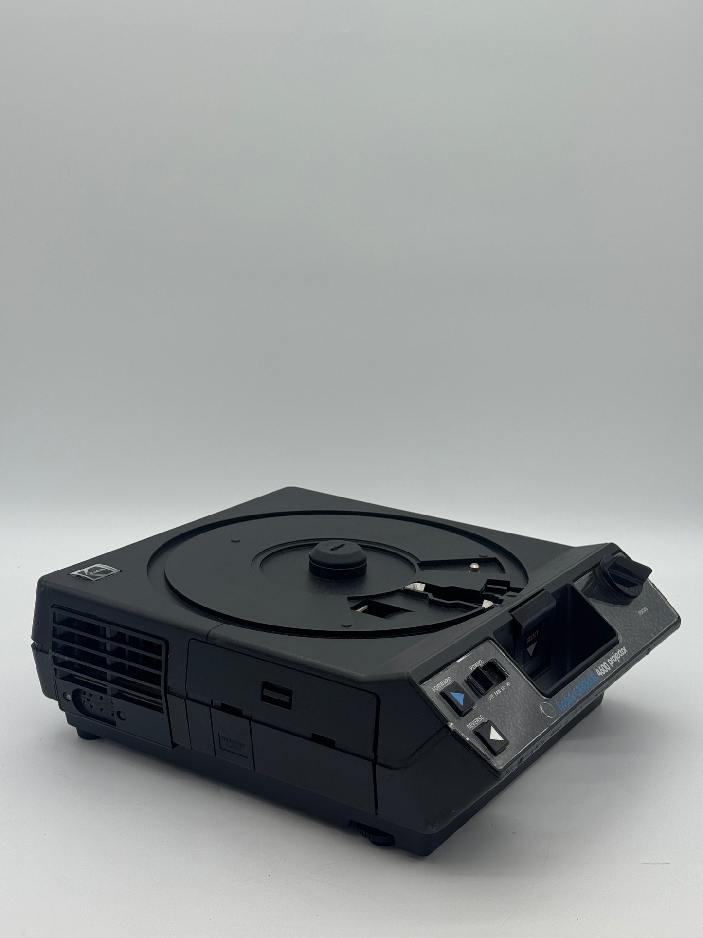 Kodak Carousel Transvue 4600 Slide Projector - NO LAMP/BULB Powers On As-Is