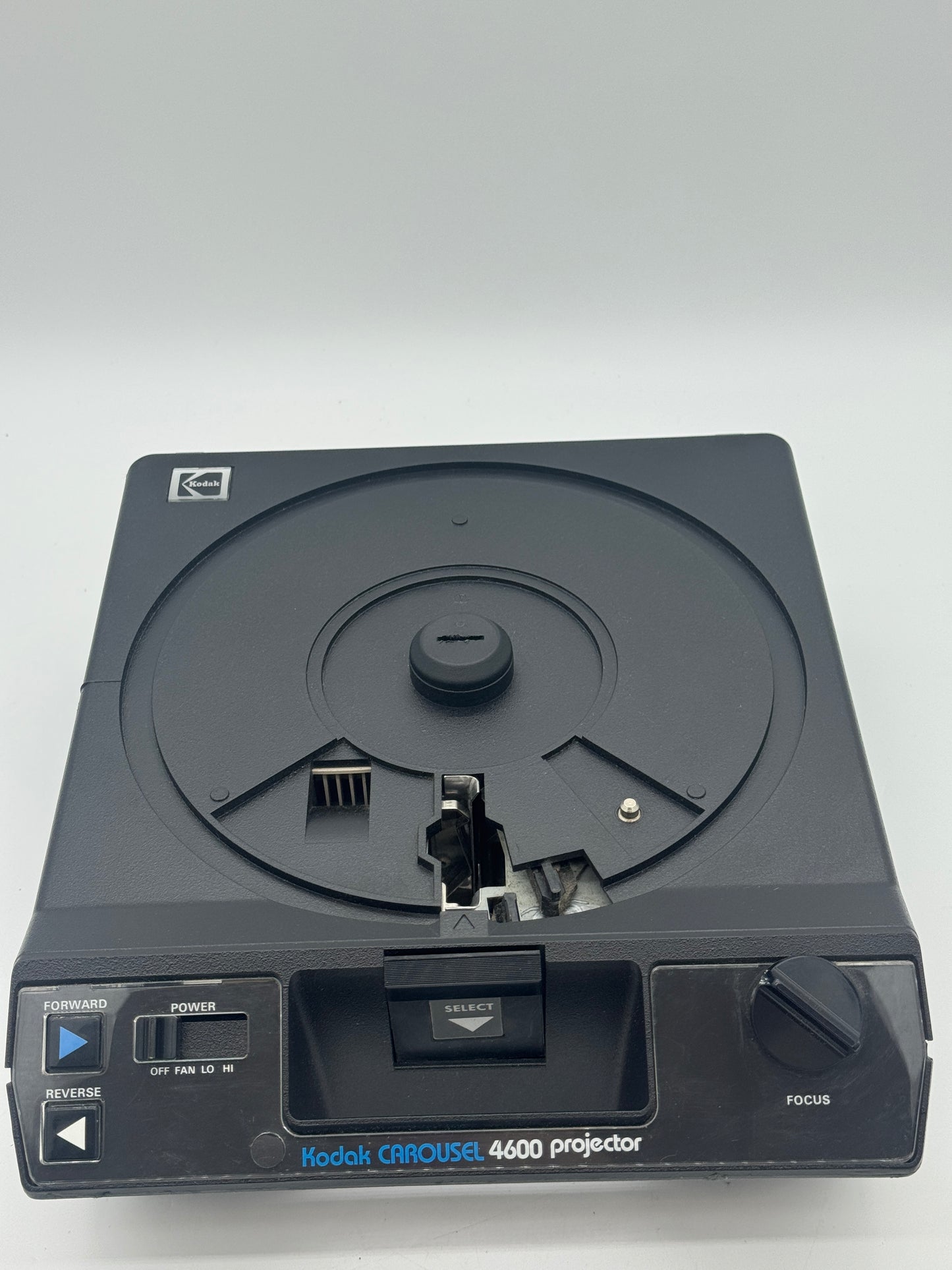 Kodak Carousel Transvue 4600 Slide Projector - NO LAMP/BULB Powers On As-Is