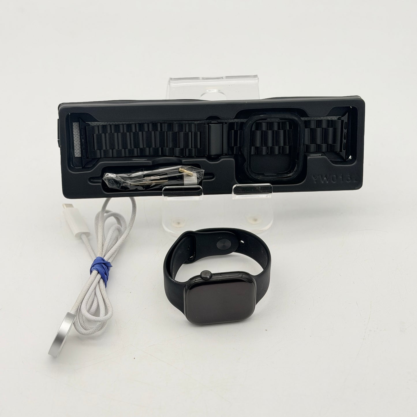 Apple Watch Series 11 46mm GPS Silver Aluminum Nike Sport Loop Extra Band Included
