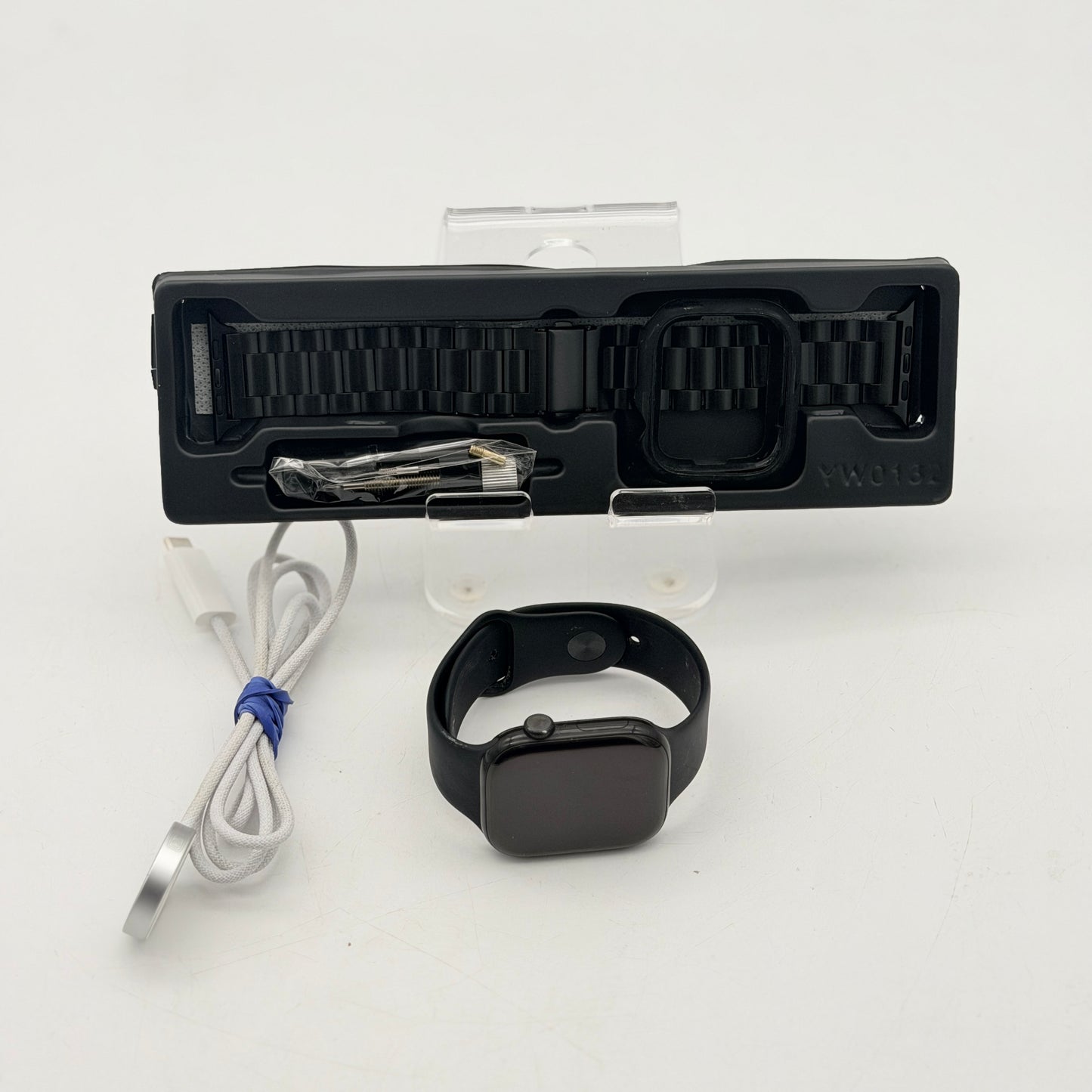 Apple Watch Series 11 46mm GPS Silver Aluminum Nike Sport Loop Extra Band Included