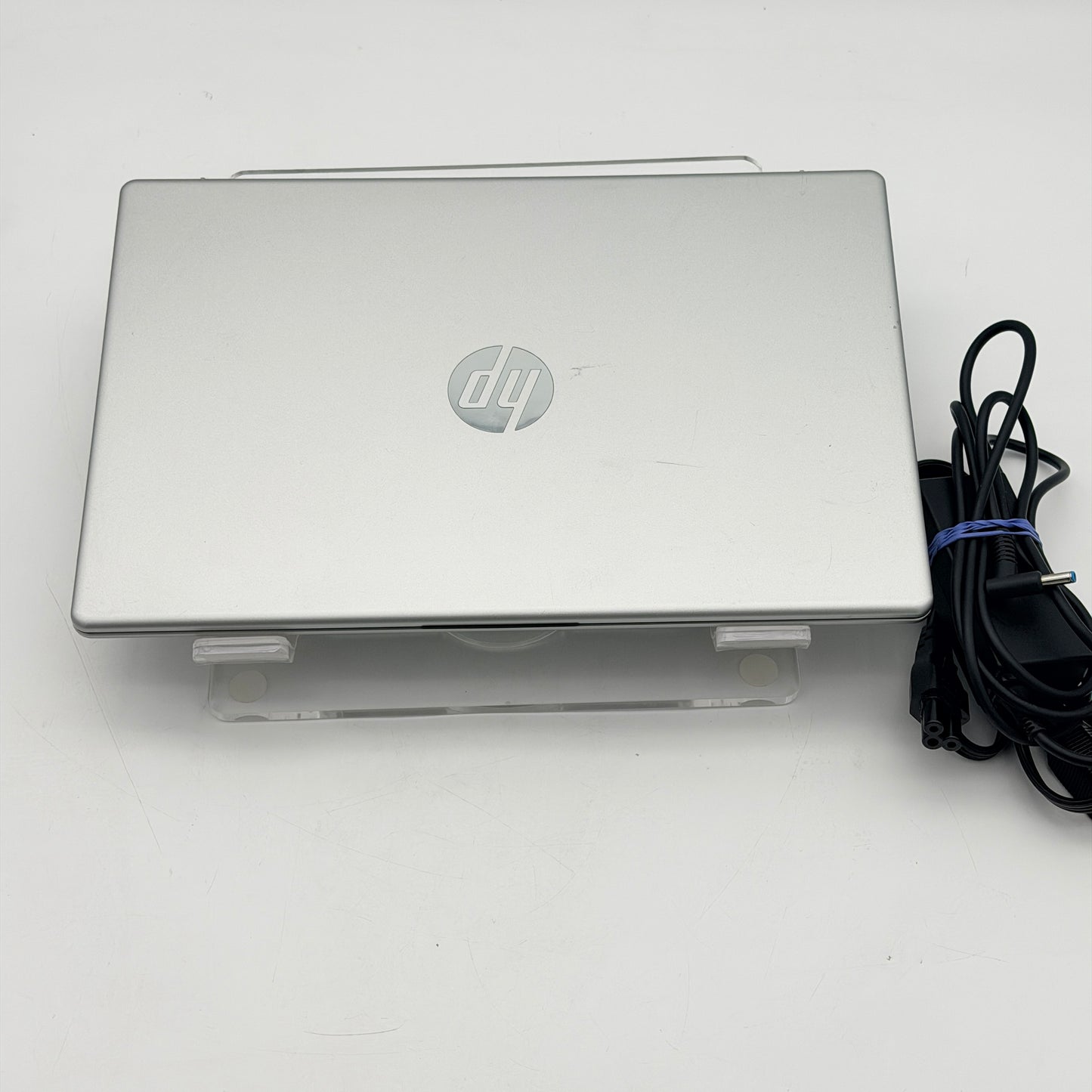 ⁠HP 14-em0536nr  AMD Ryzen 5 7520U 8GB RAM 512GB SSD