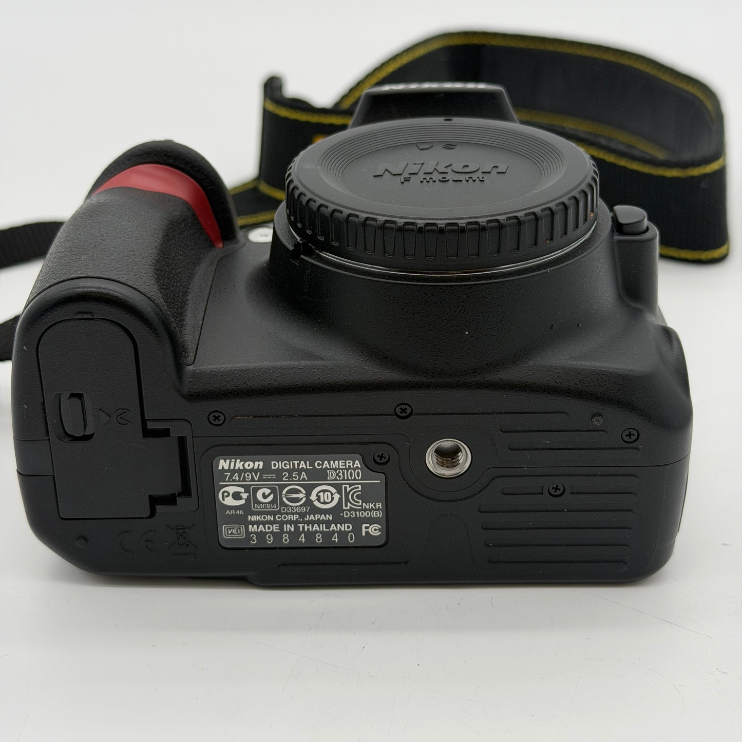 Nikon D3100 14.2MP Digital SLR Camera w/ 18-55mm Lense, and  Bag+Charger
