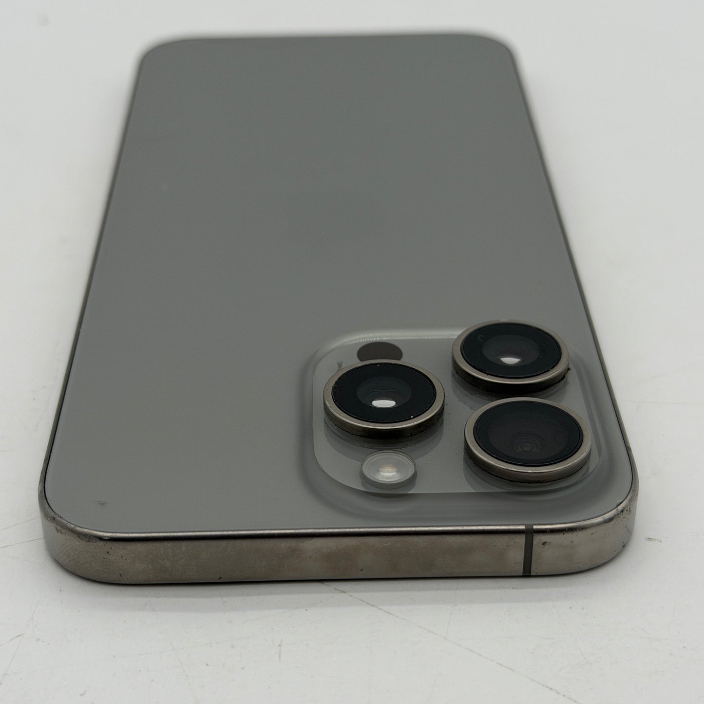 Apple iPhone 15 Pro Max 512GB Natural Titanium Unlocked - Cracked Back