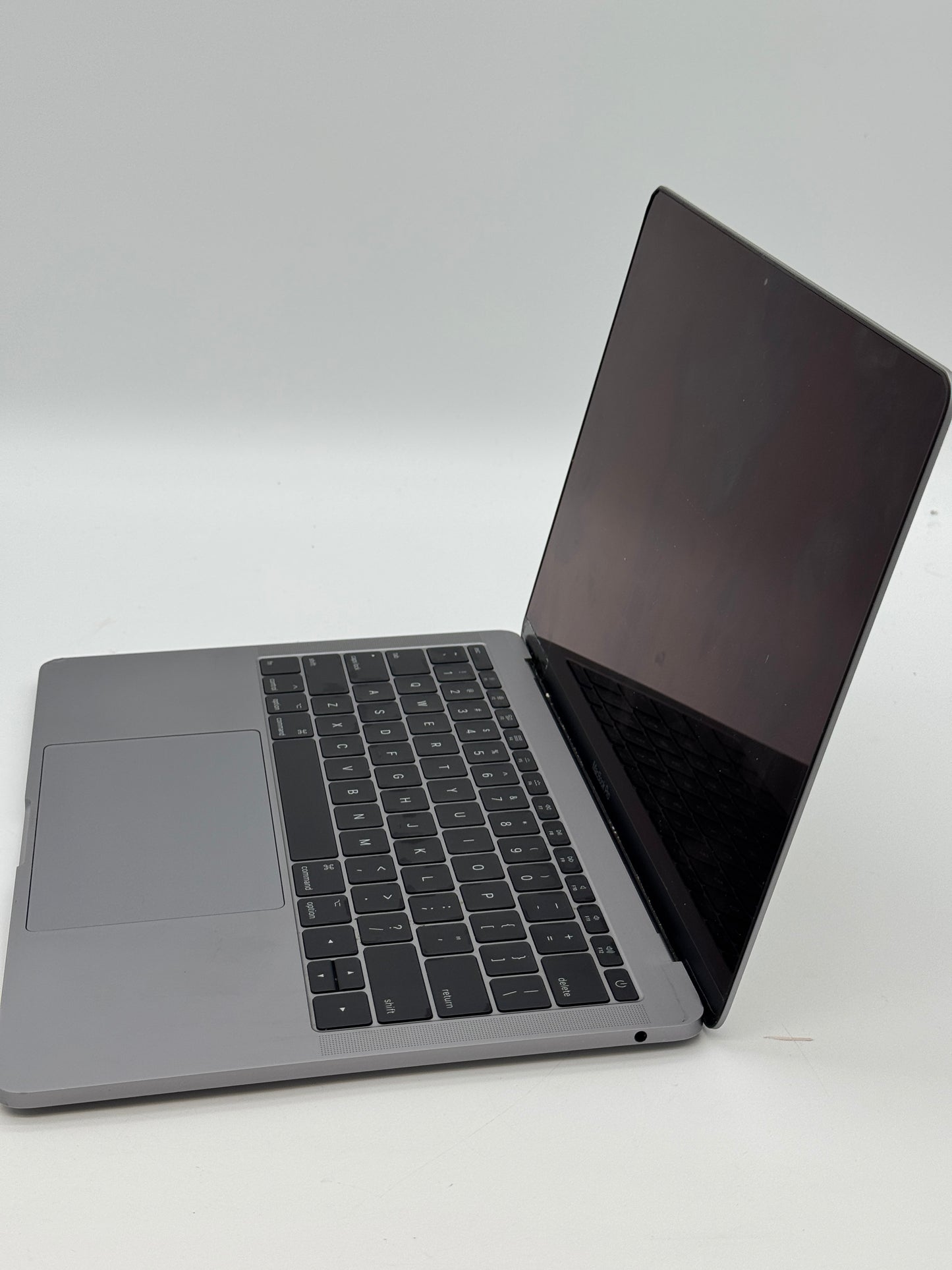Apple MacBook Pro 13" A1708 2017 - Broken - Space Gray