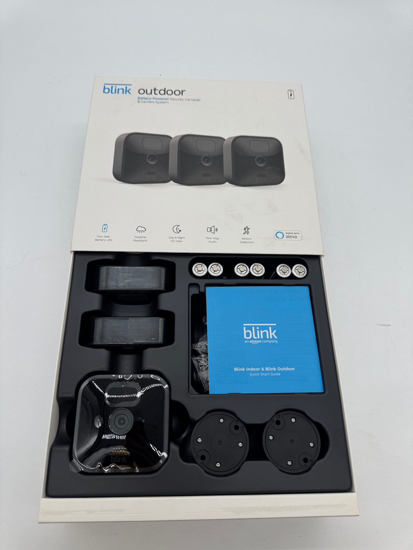 Blink Outdoor Battery Powered Security Cameras 3 Camera System Brand New Open Box (3rd Generation)