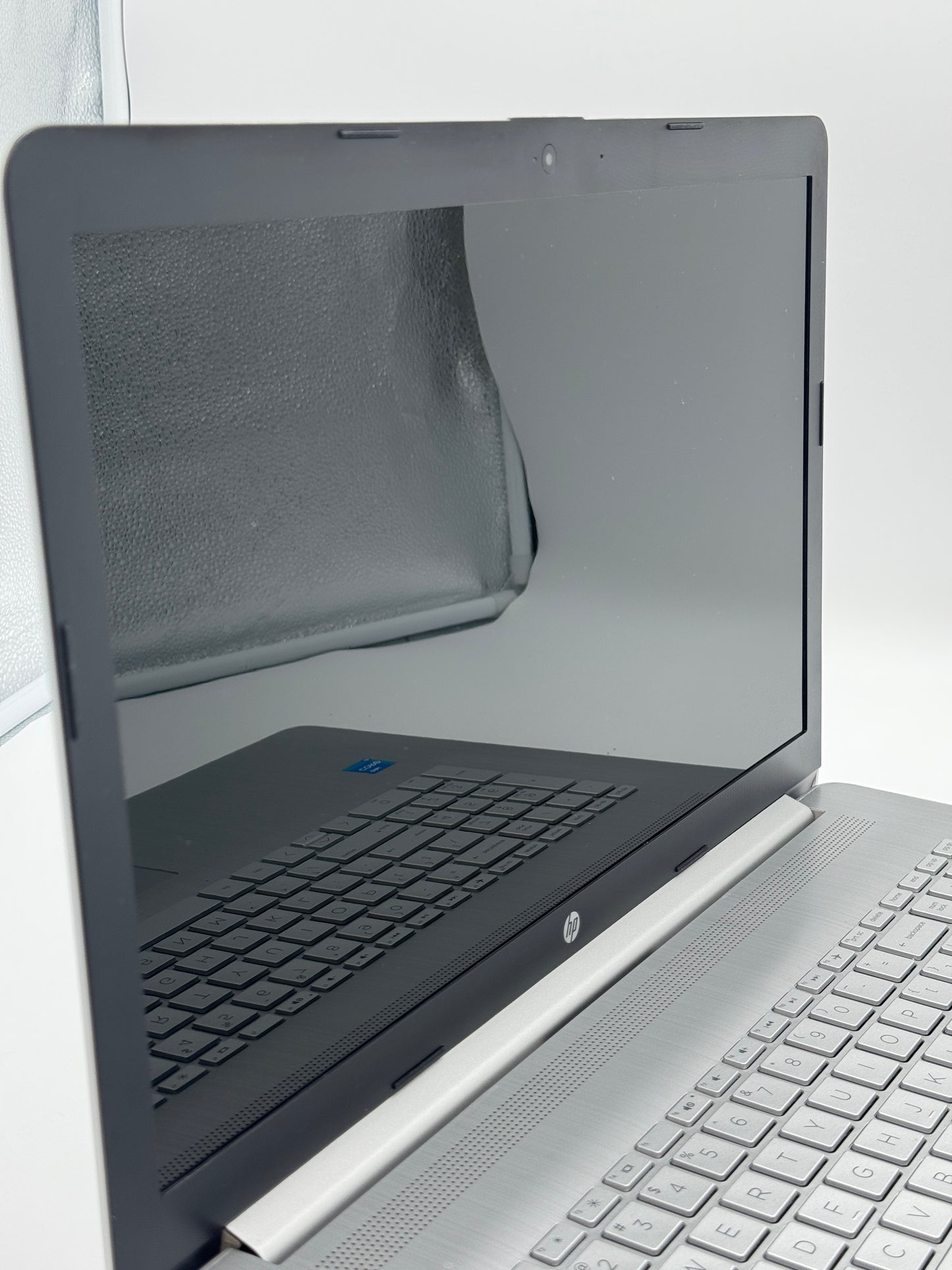 HP 17-by4025nr 17.3" Laptop - Intel Core i3-1115G4, 4GB RAM, 256GB SSD, Used - A, Gray
