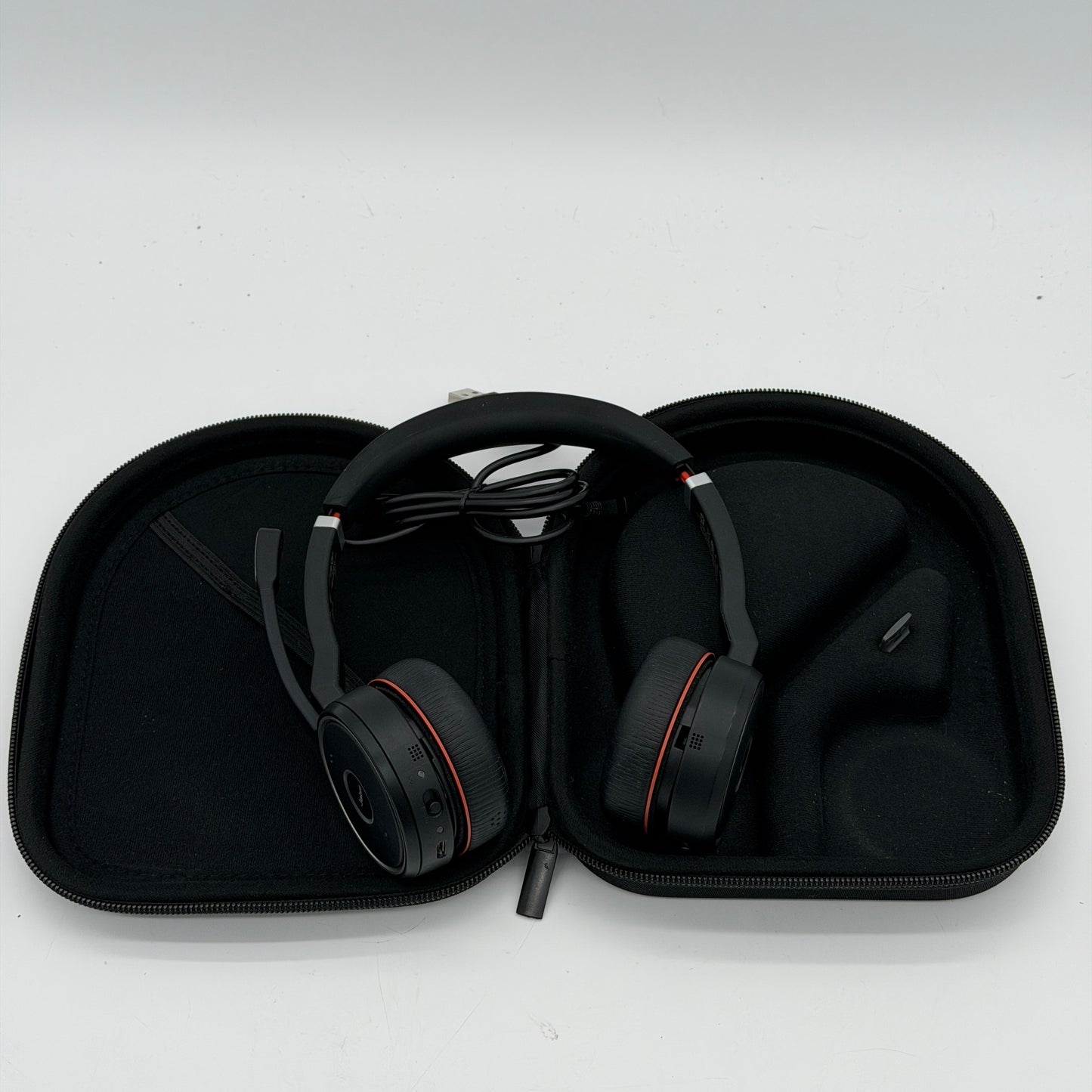 Jabra Evolve 75 Wireless Bluetooth Headset - USB Dongle - Charging Cable HSC040W