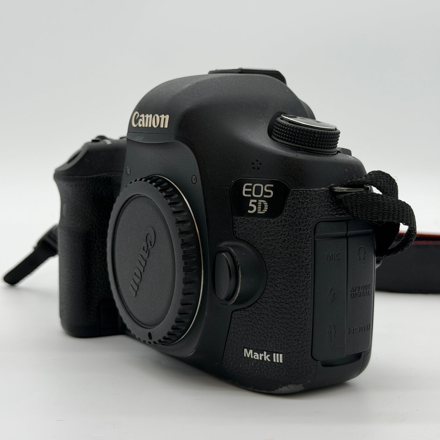 Canon EOS 5D Mark III Digital SLR Camera - Black (Body Only+1 battery and wall charger)