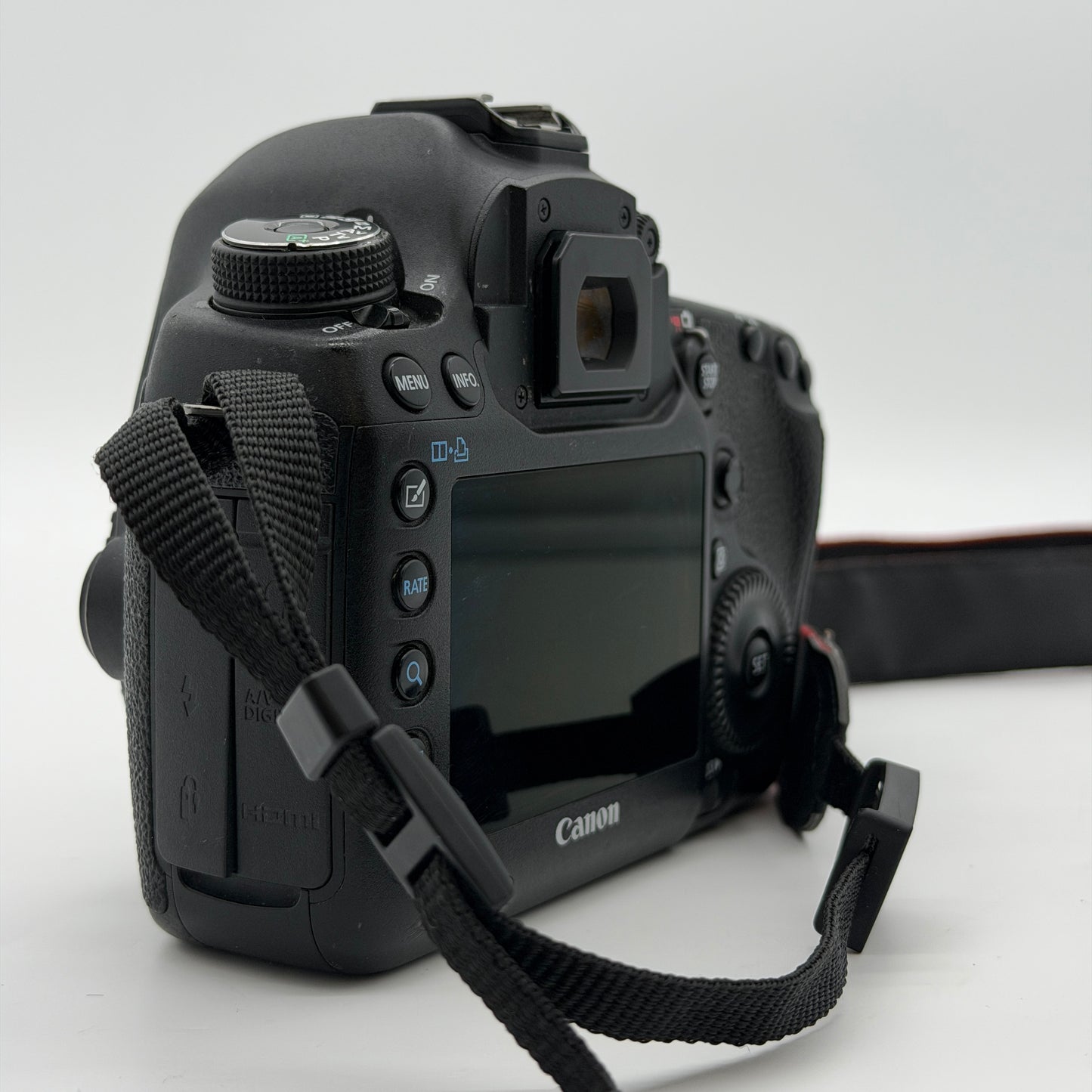 Canon EOS 5D Mark III Digital SLR Camera - Black (Body Only+1 battery and wall charger)