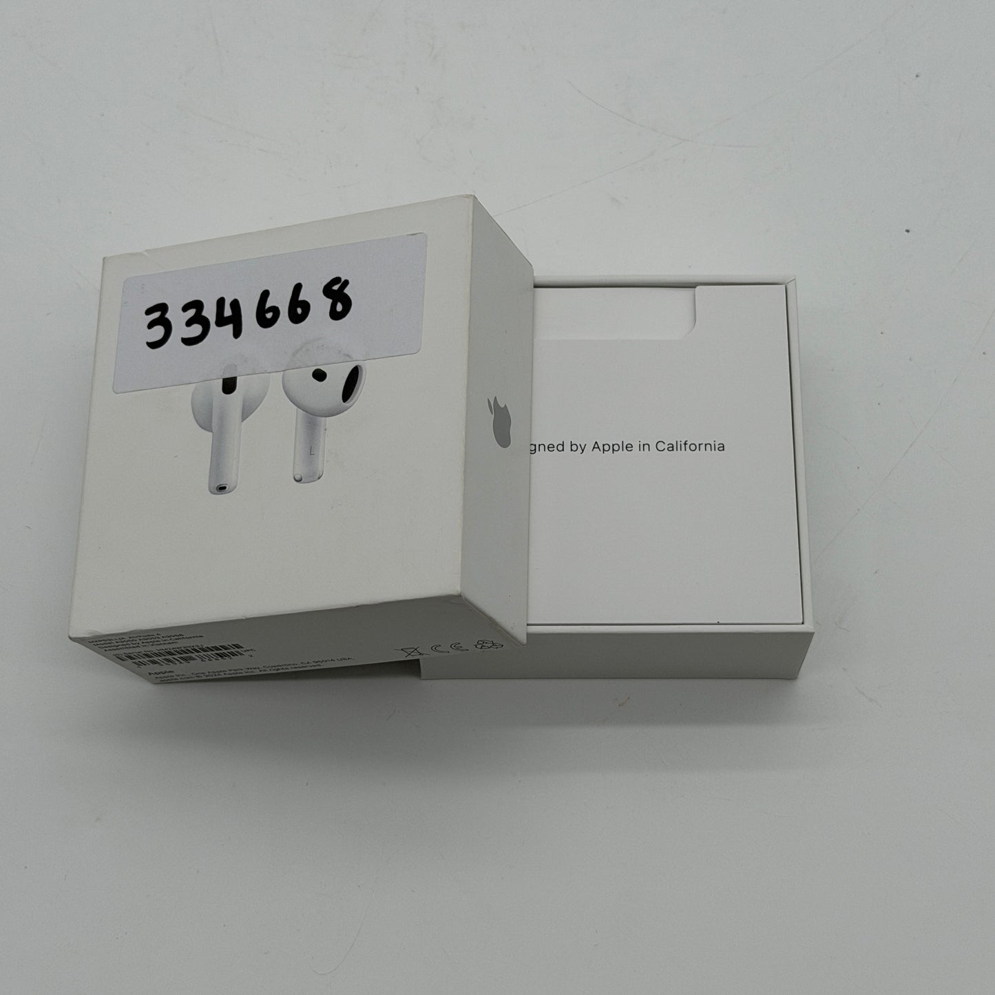Apple AirPods 4 Wireless Bluetooth Earbuds MXP63LL/A 2024 4th Gen - Excellent