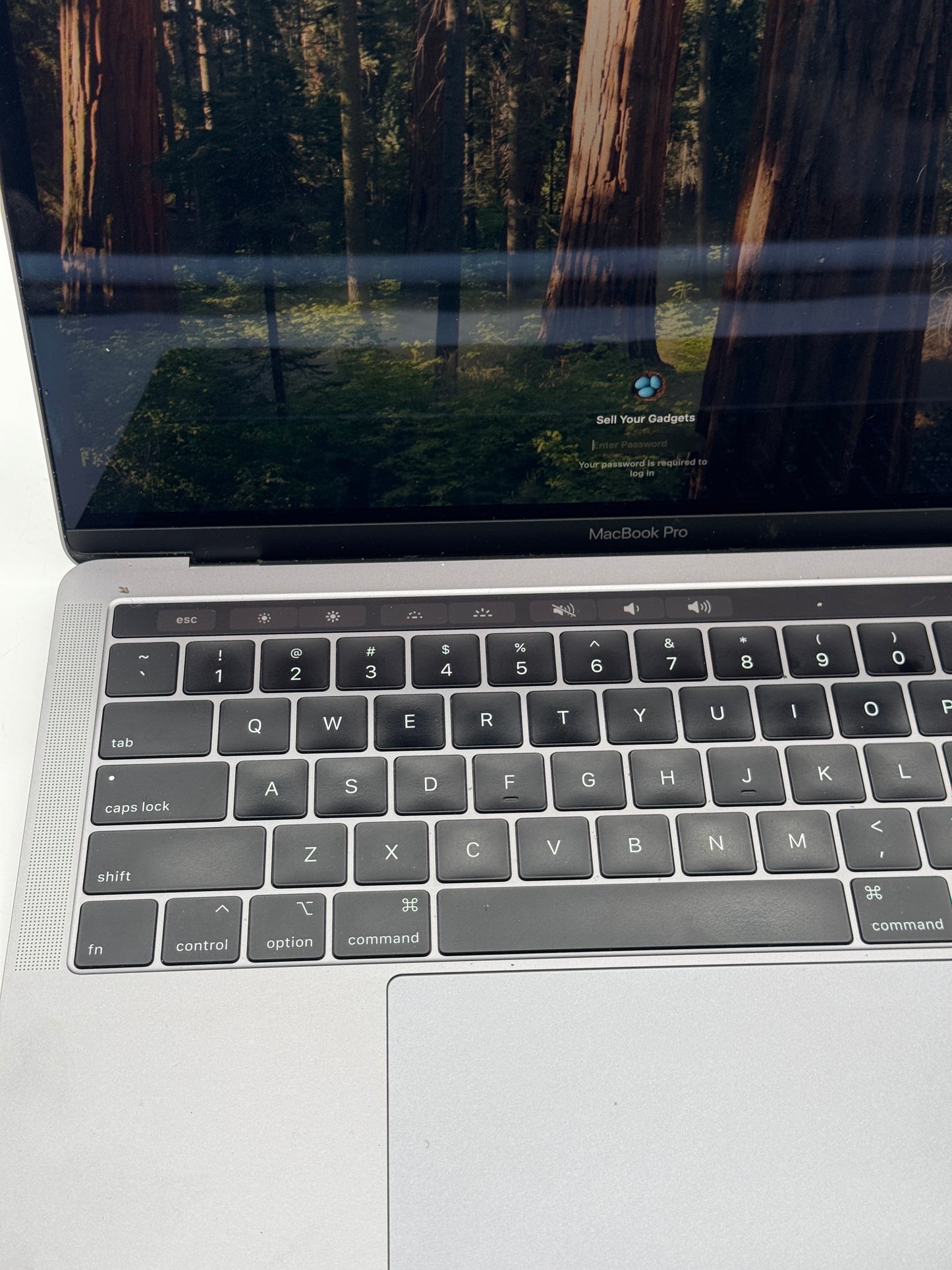 Apple MacBook Air 13" A1932 2019 - Core i5, 8GB RAM, 256GB SSD - Space Gray