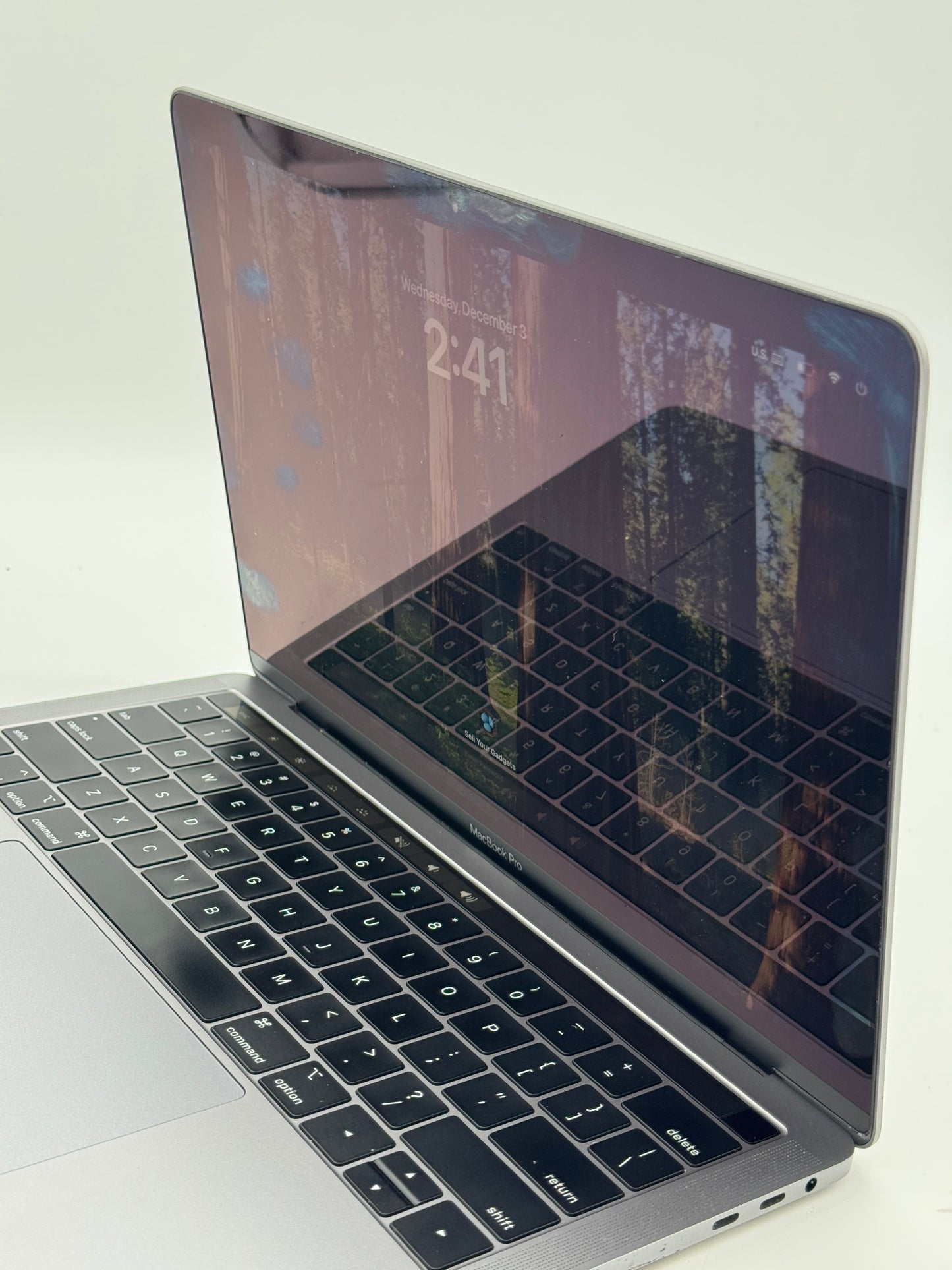 Apple MacBook Air 13" A1932 2019 - Core i5, 8GB RAM, 256GB SSD - Space Gray