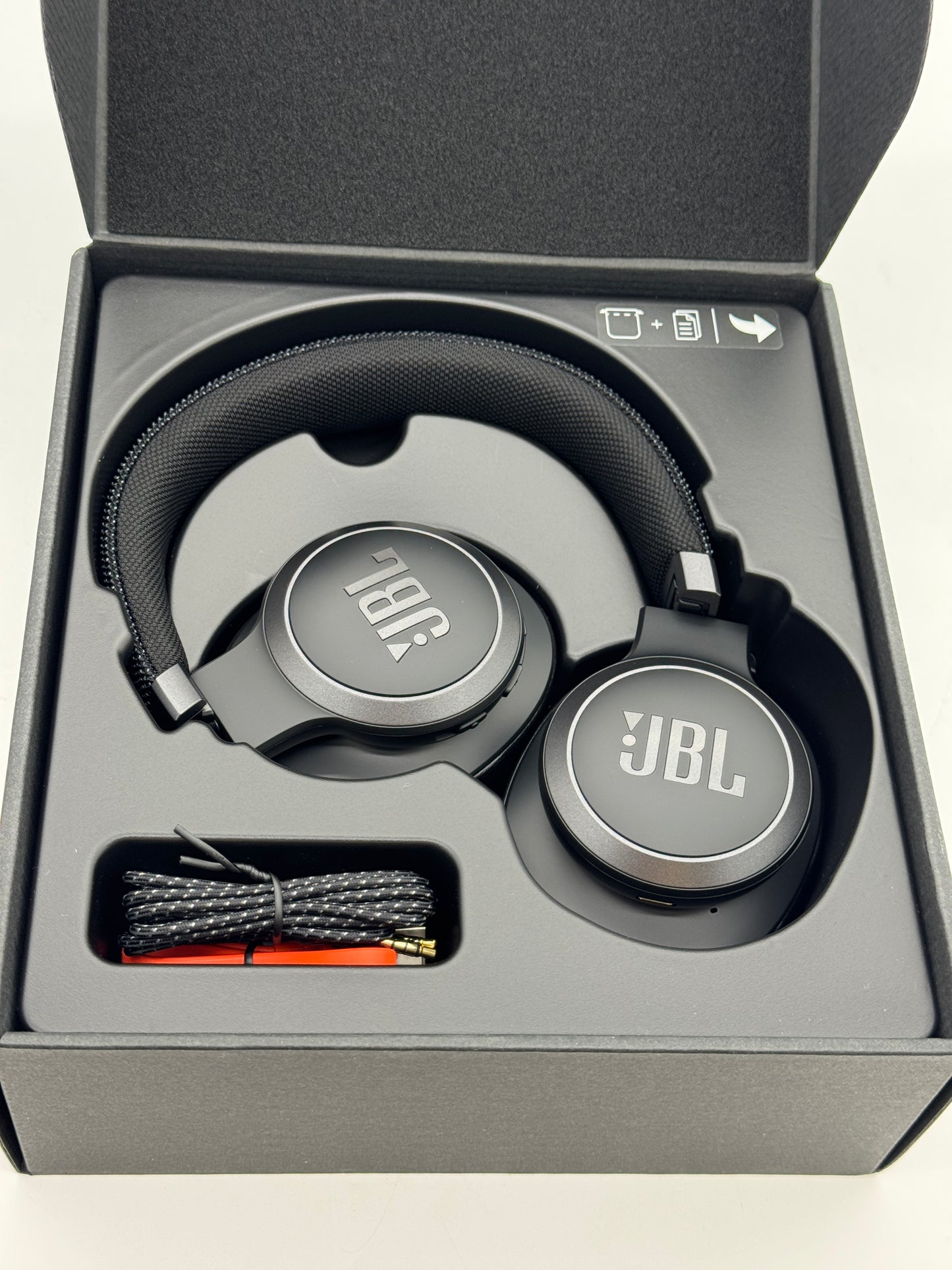 JBL Live 660NC Bluetooth Wireless Over-Ear Headphones - Black
