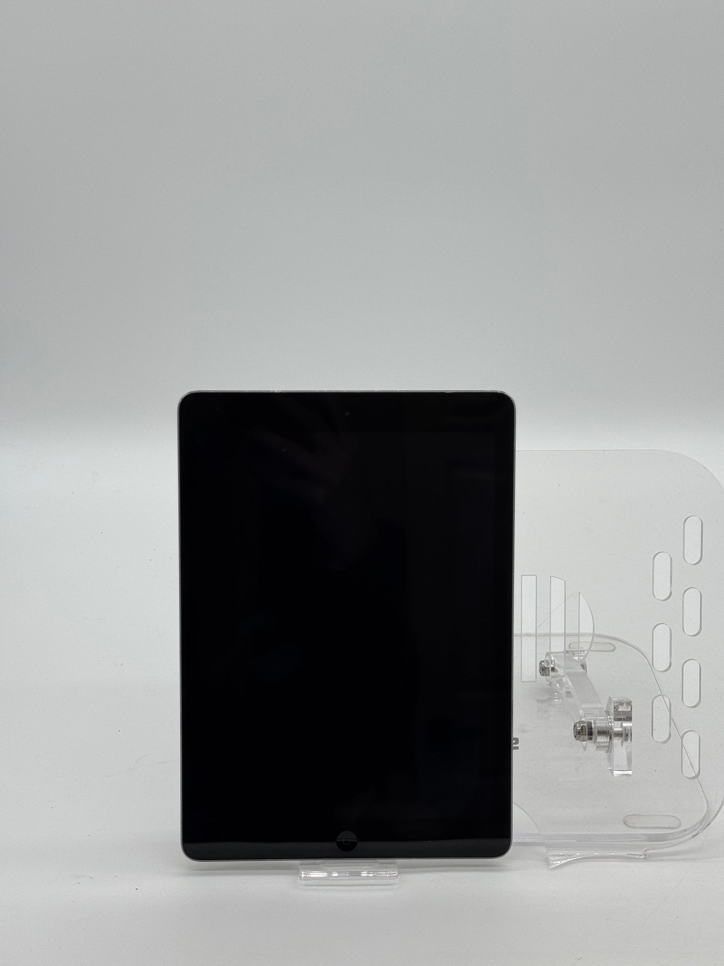 Apple iPad Air (1st Gen) A1474 16GB Space Gray