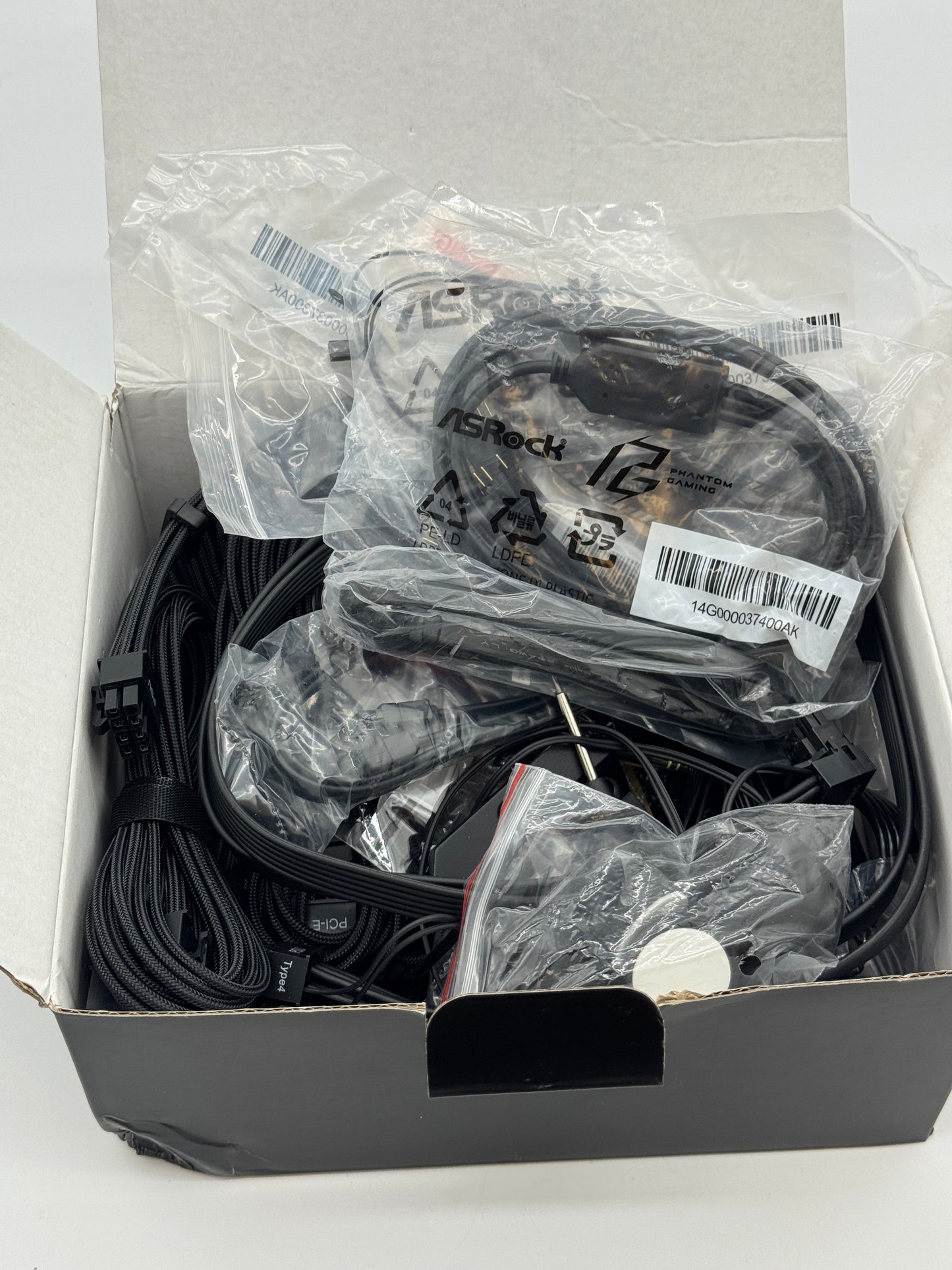 Lian Li Computer Cables & Accessories Black - New Open Box