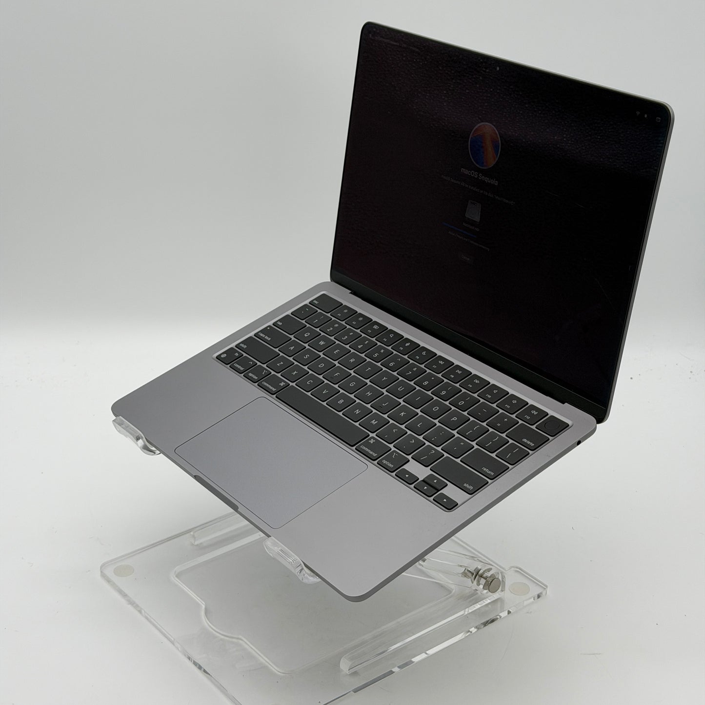 2023 Apple MacBook Air 13" M3 8C GPU 4.0GHz 24GB RAM 512GB SSD MC8M4LL/A