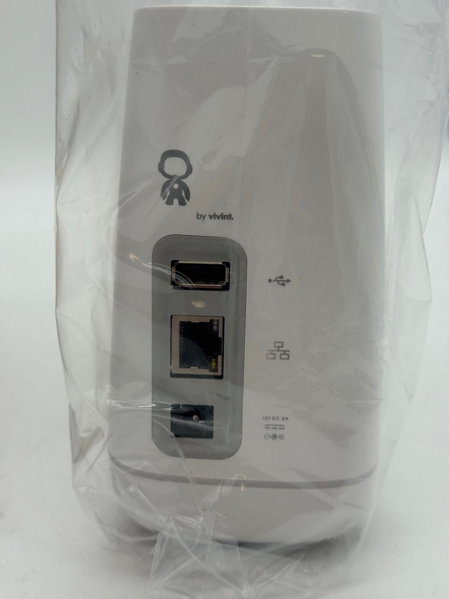 Vivint SM2-2W10 Smart Drive 4-Channel Wireless 1TB DVR Space Monkey - White