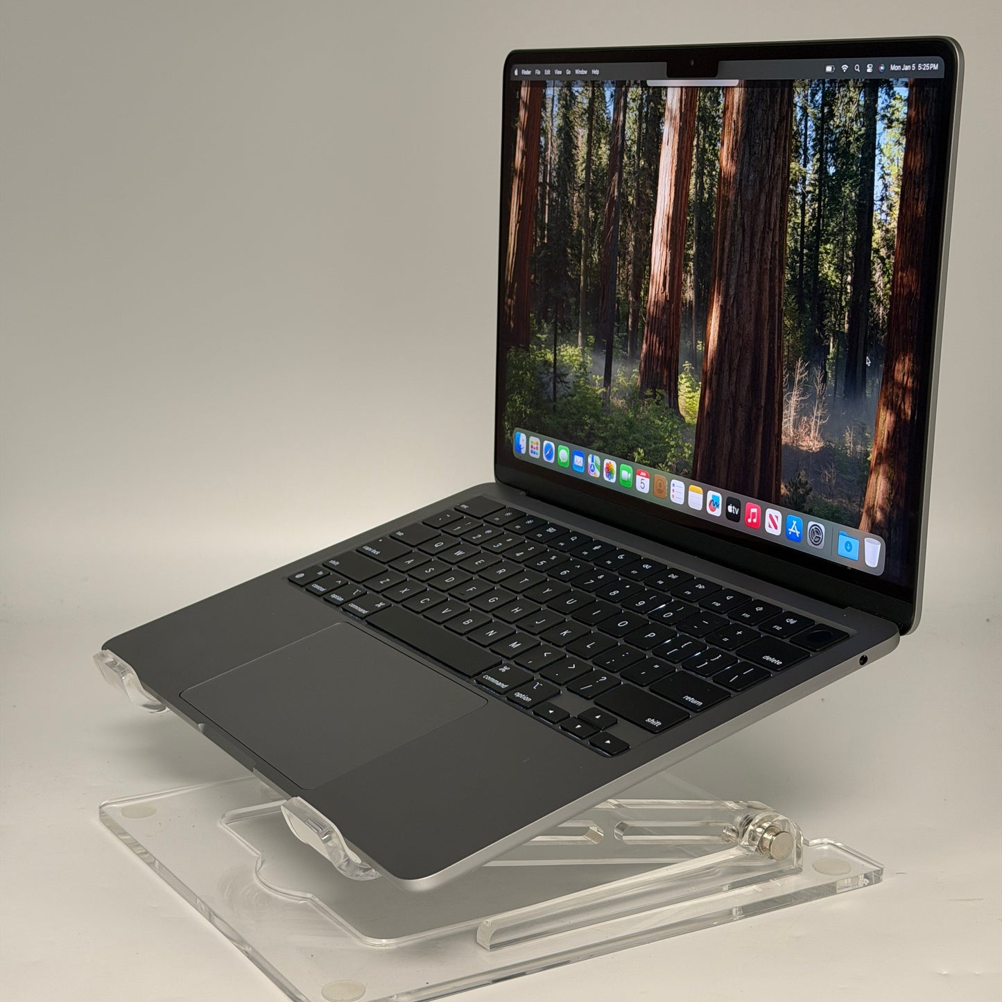 2023 Apple MacBook Air 13" M3 8C GPU 4.0GHz 24GB RAM 512GB SSD MC8M4LL/A