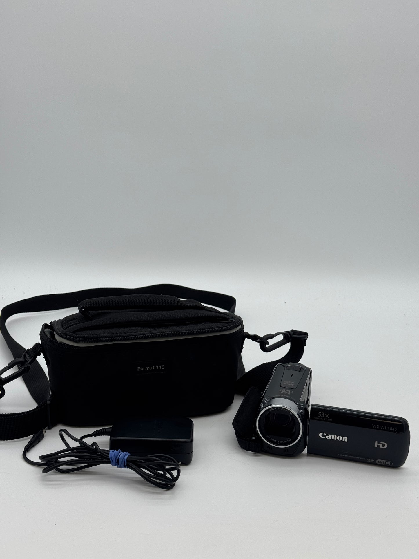 Canon VIXIA HF R40 Full HD Camcorder 32x Zoom 1080p 8GB
