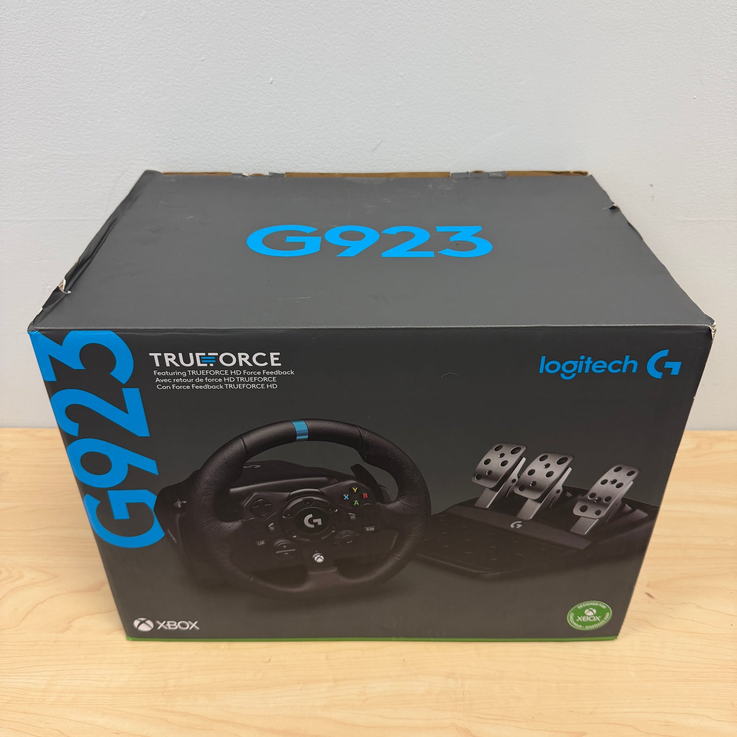 Logitech TrueForce Sim Racing Wheel and Pedals WU0007