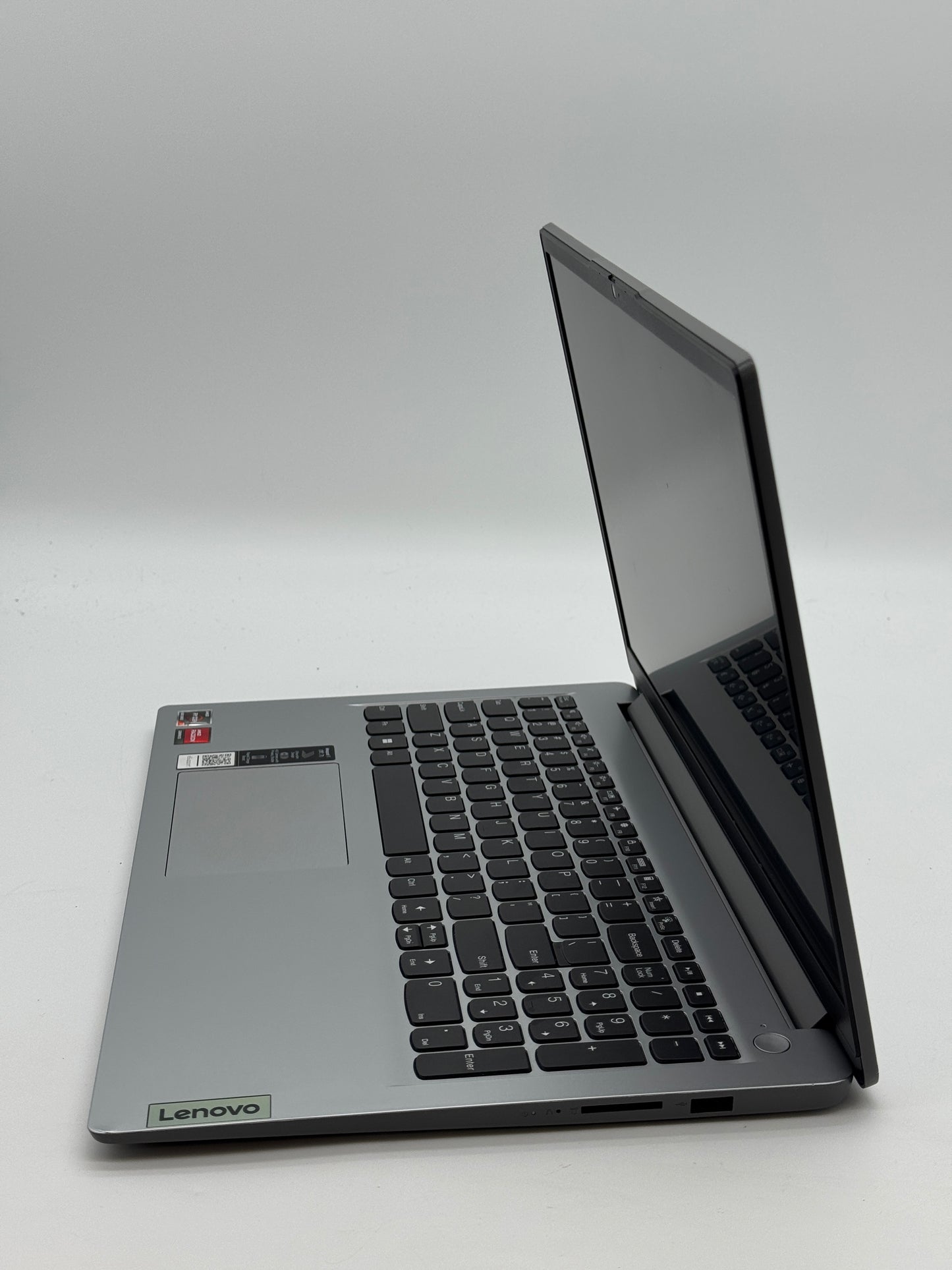 Lenovo Ideapad 1 15ALC7 | AMD Ryzen 7 5700U | 512GB | 16GB | Gray