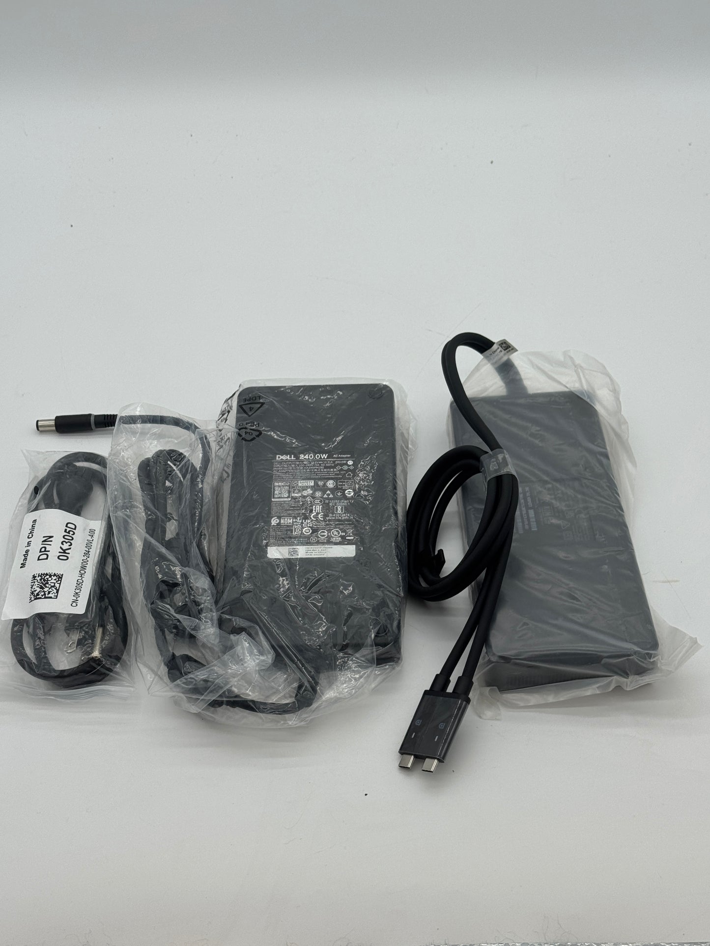 Dell WD19DCS 4K Docking Station With 240W Power Adapter - Black - New In Box