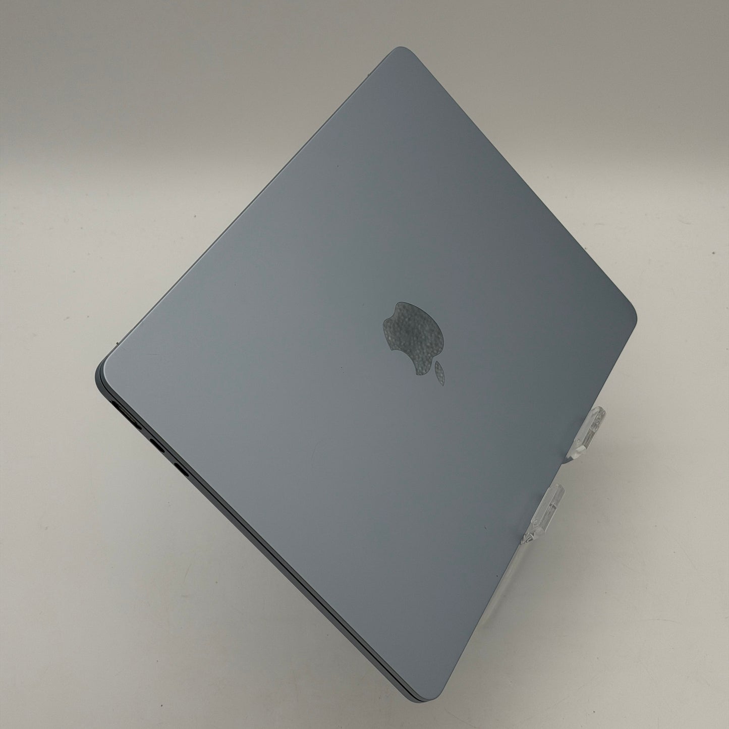 2025 Apple MacBook Air 13.6" M4 10 Core 4.5GHz 16GB RAM 256GB SSD A3240