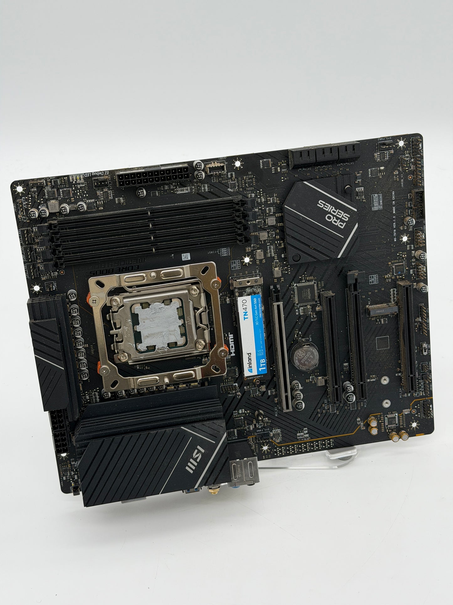 MSI PRO B650-P WIFI DDR5 AM5 ATX AMD Motherboard with AMD Ryzen 7 7700X CPU