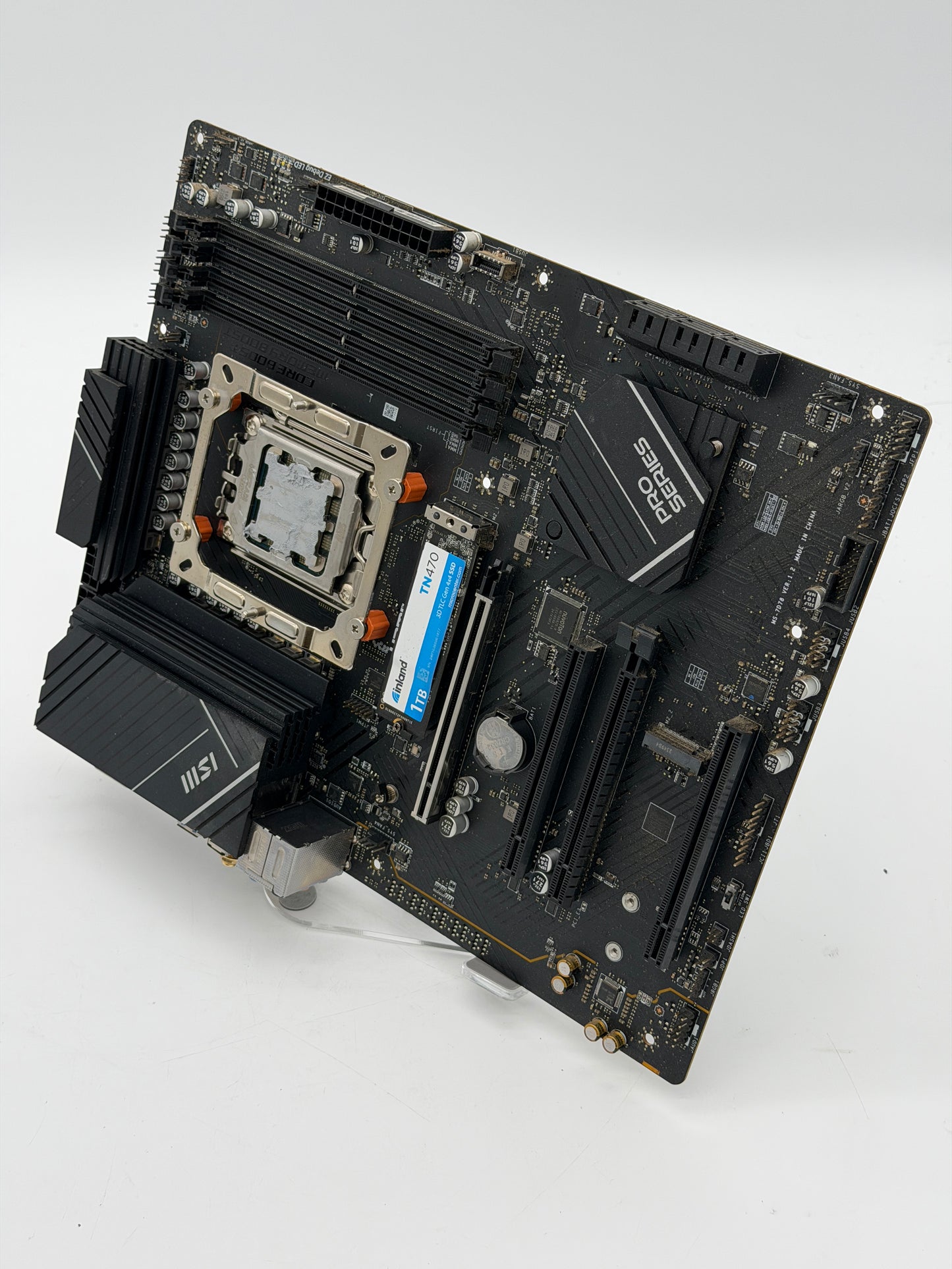 MSI PRO B650-P WIFI DDR5 AM5 ATX AMD Motherboard with AMD Ryzen 7 7700X CPU