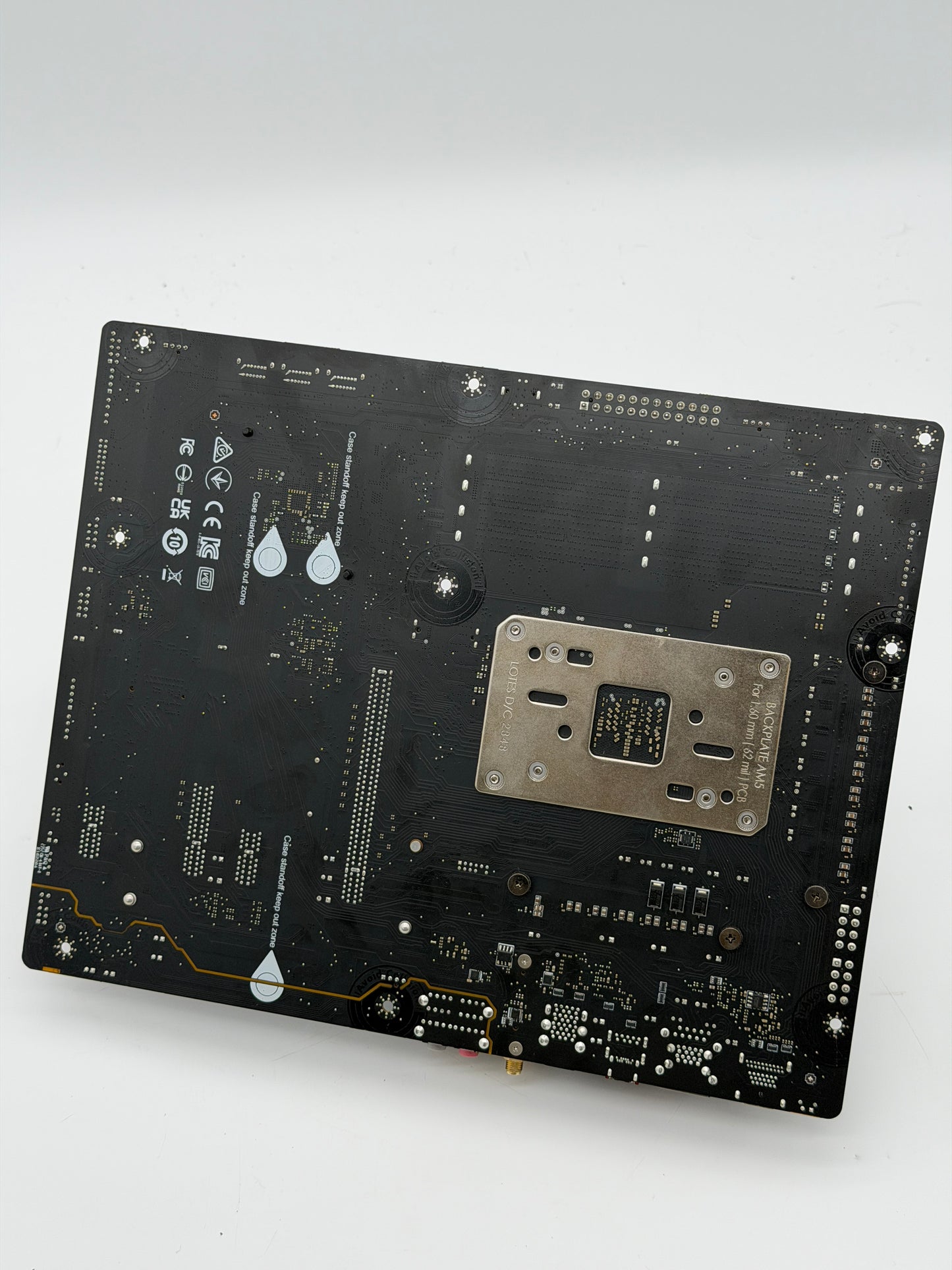 MSI PRO B650-P WIFI DDR5 AM5 ATX AMD Motherboard with AMD Ryzen 7 7700X CPU