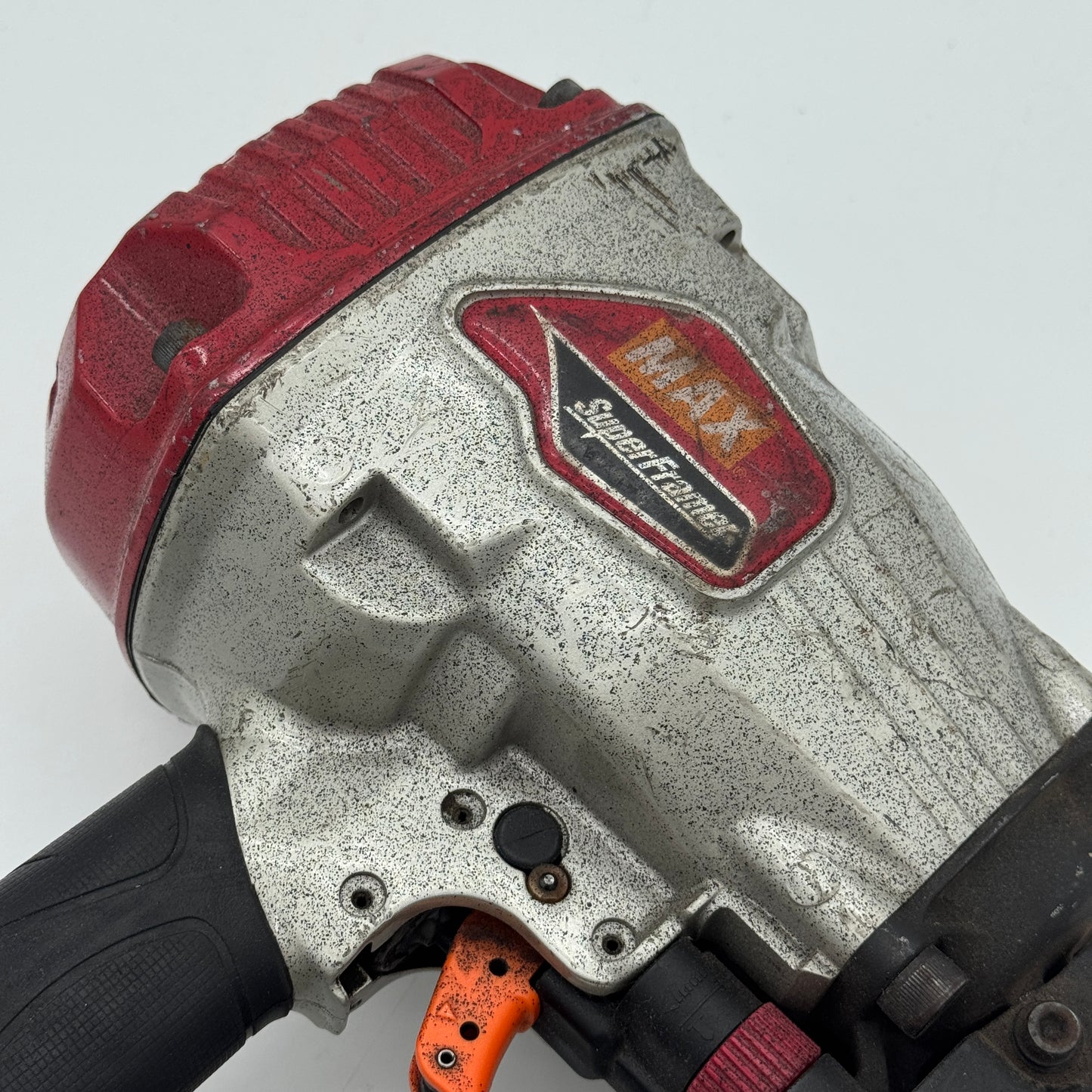 MaX Superframer Pneumatic 34-Degree Clipped Head Framing Nailer