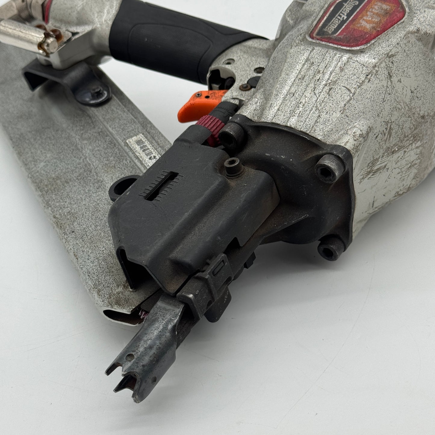 MaX Superframer Pneumatic 34-Degree Clipped Head Framing Nailer