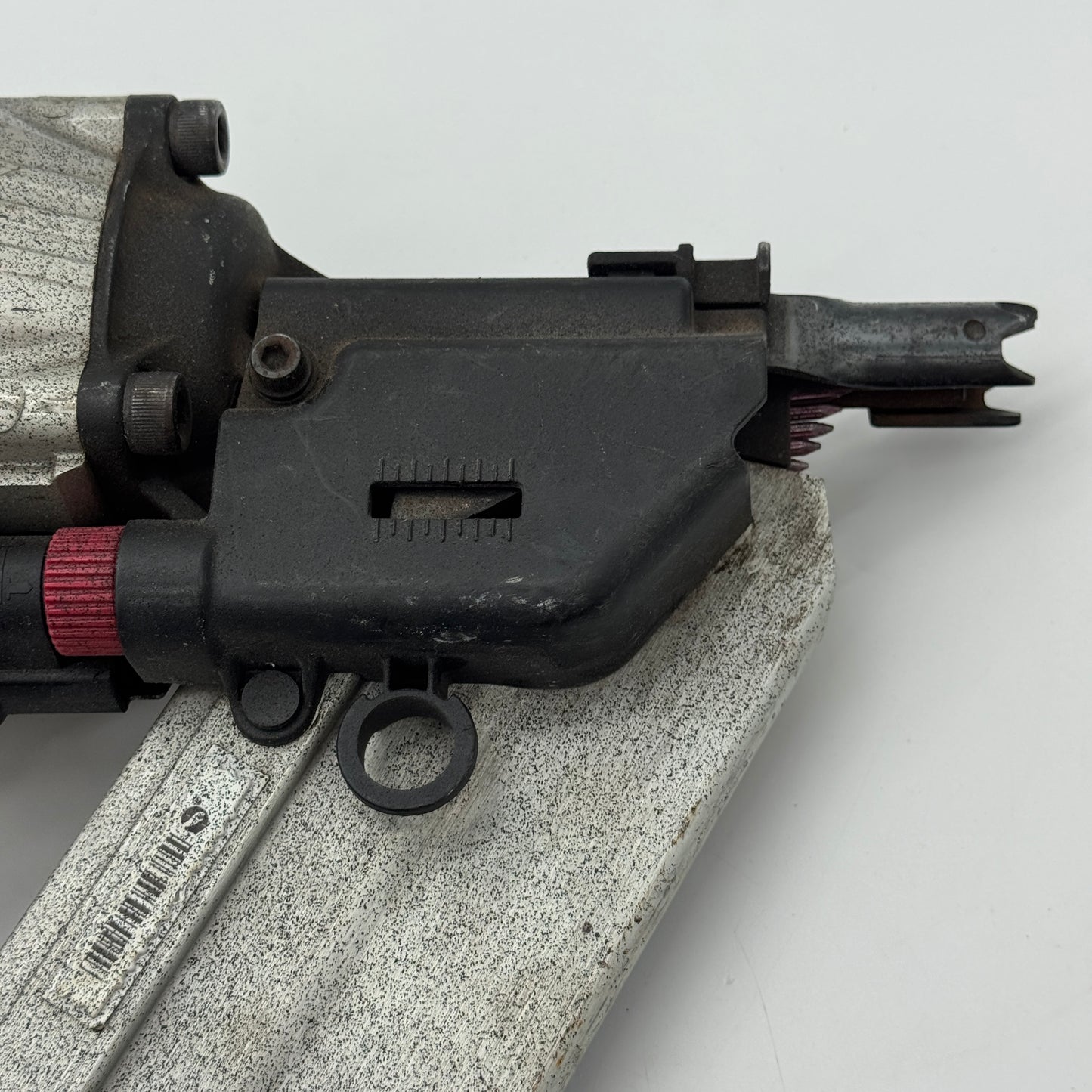 MaX Superframer Pneumatic 34-Degree Clipped Head Framing Nailer