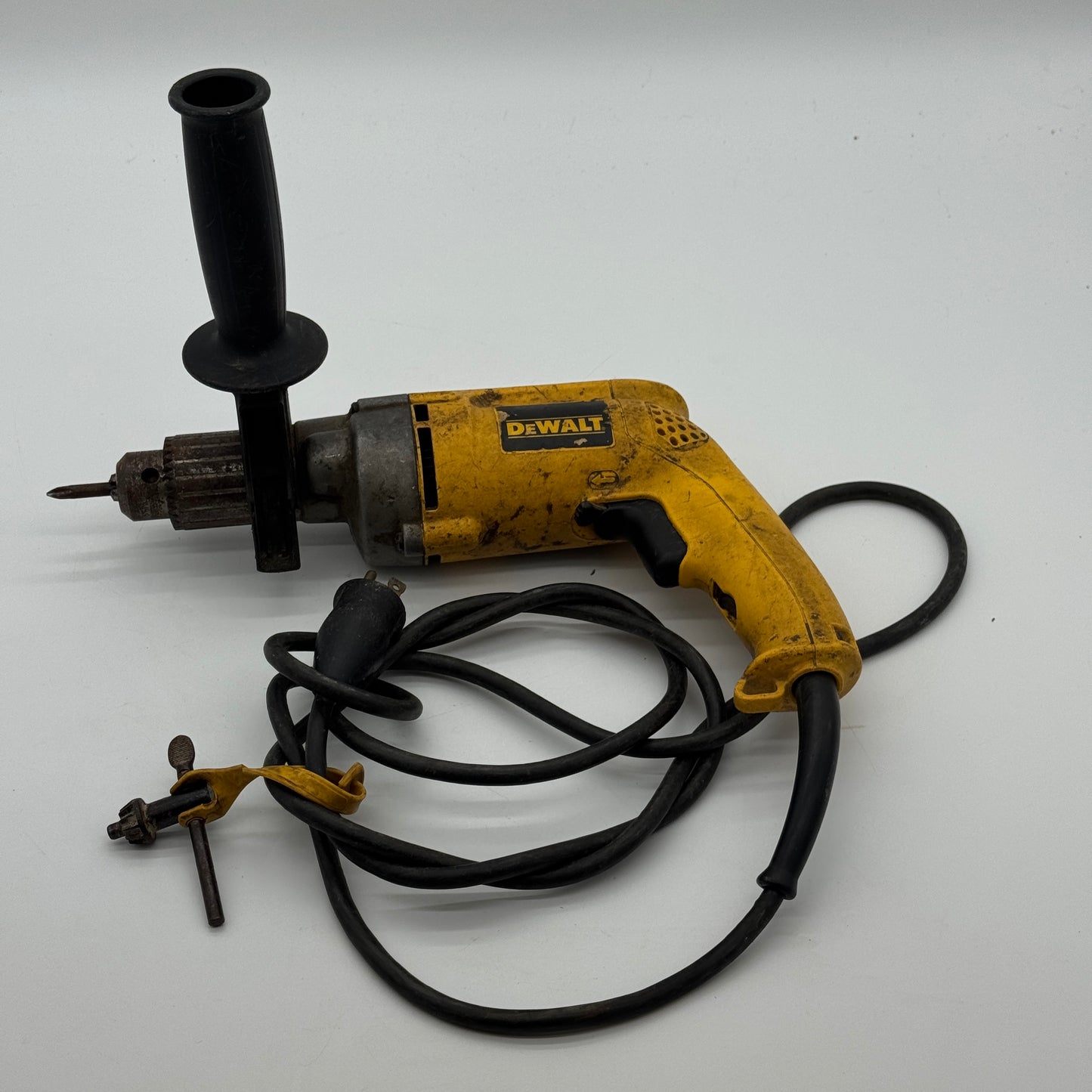 DeWalt DW235G 1/2" 7.8 Amp Variable Speed Reversing Drill - Yellow - Used