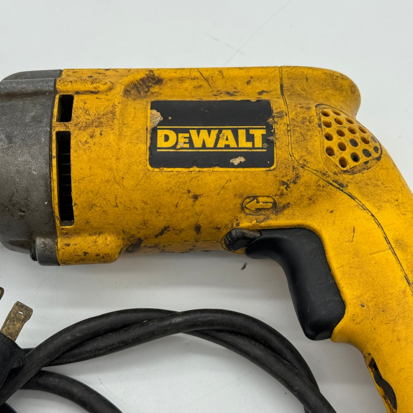 DeWalt DW235G 1/2" 7.8 Amp Variable Speed Reversing Drill - Yellow - Used