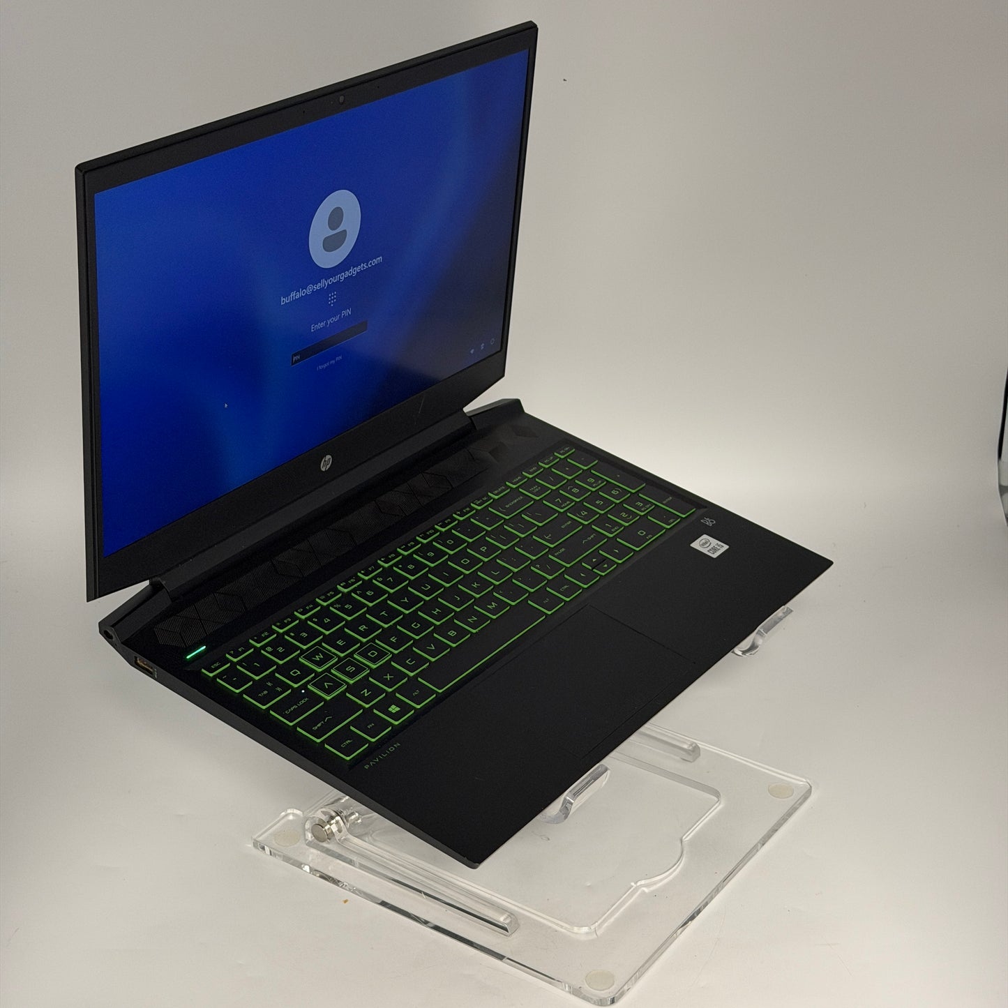 HP Pavilion Gaming Laptop 16-a0035nr, 8 GB Ram ddr4, 1650 Ti, i5-10300H