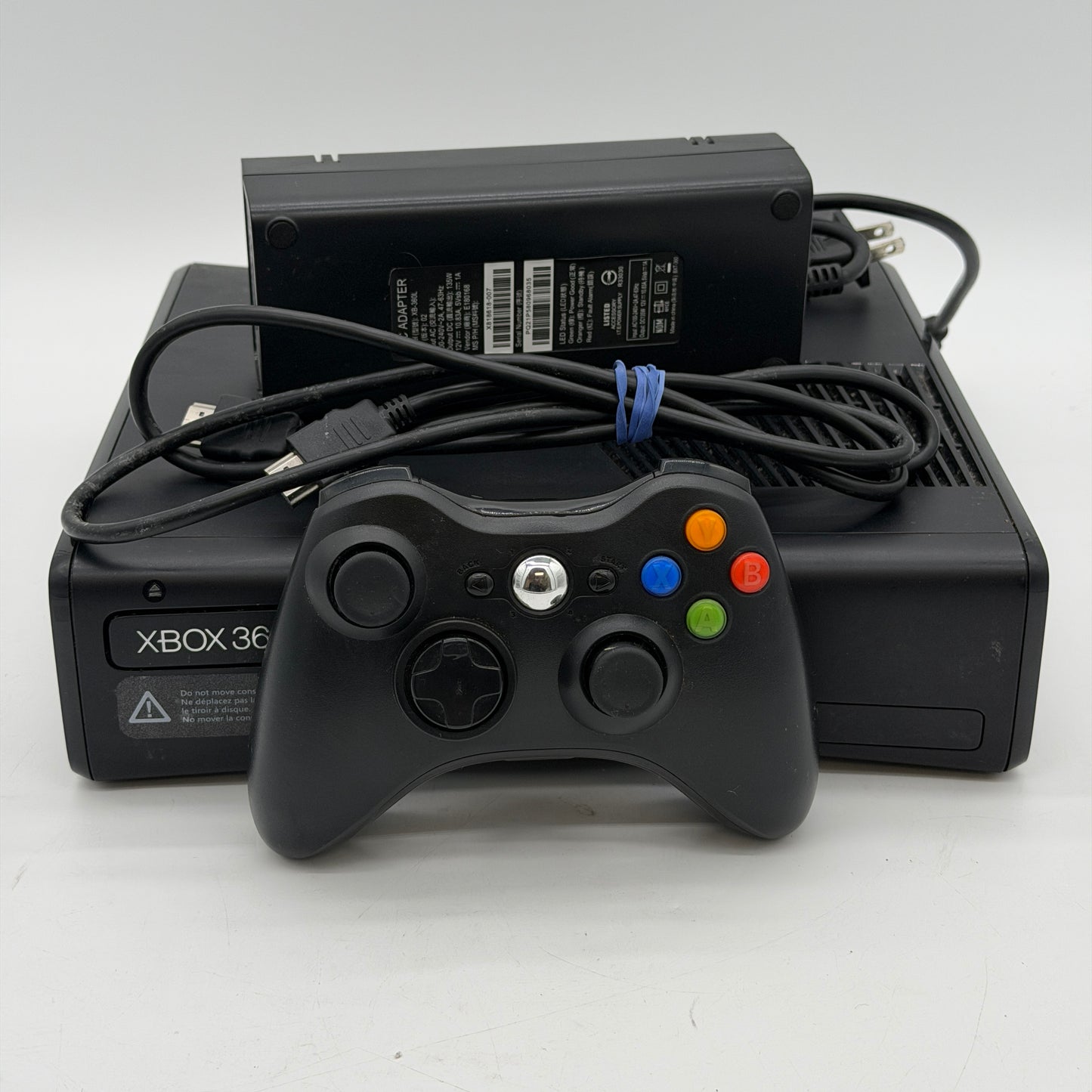 Microsoft Xbox 360 S 200GB Console - Black (1439) with power & original controller