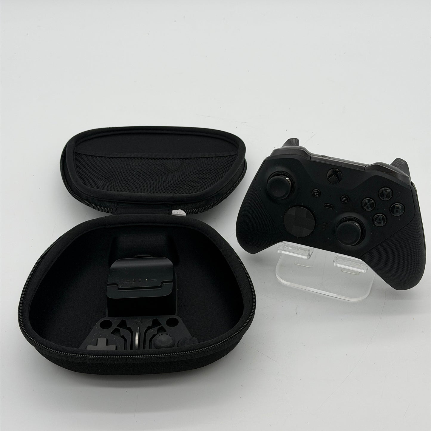 Microsoft Xbox Elite Core Series 2 Wireless Controller! (AZP025186)