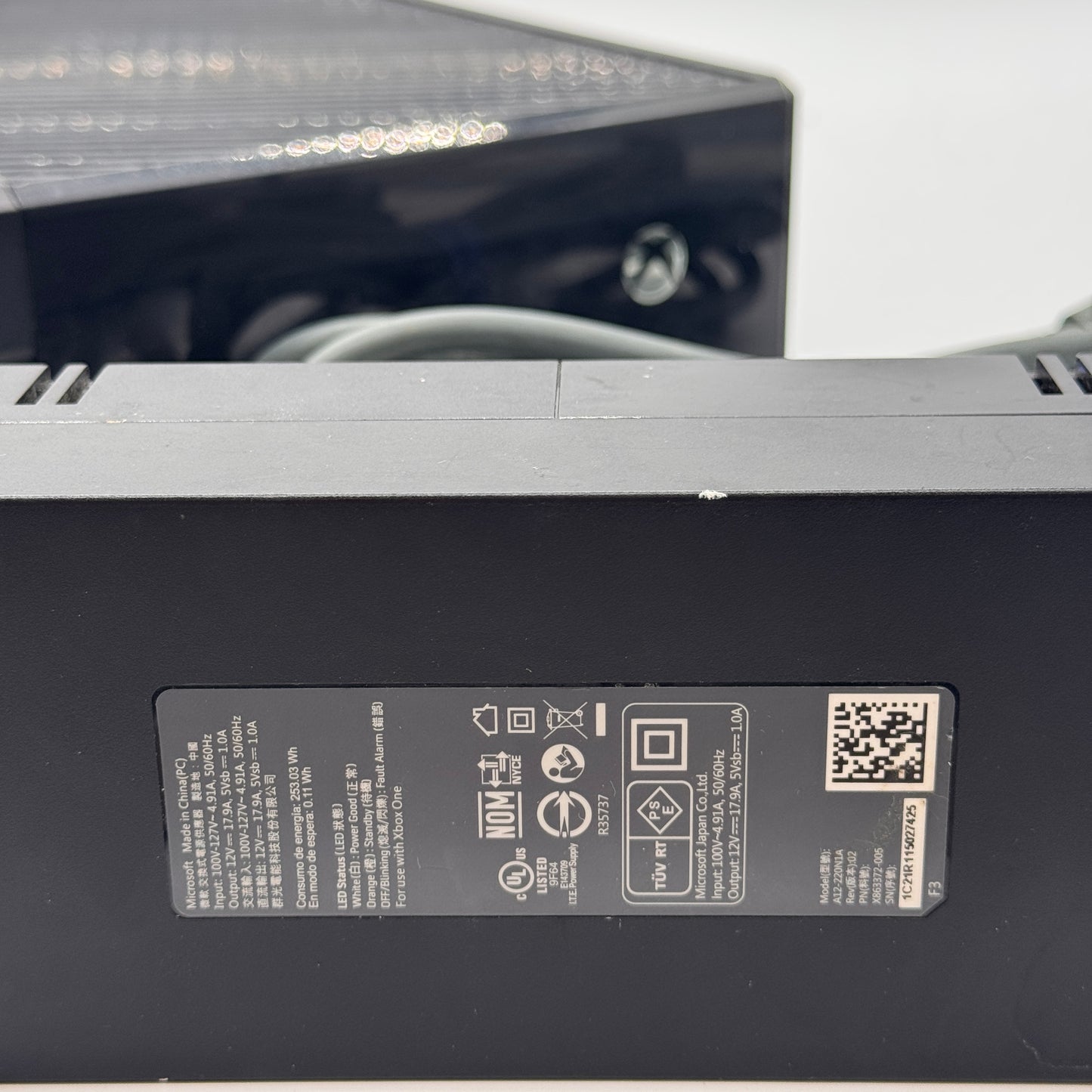 Microsoft Xbox One (1540) 2013 Black Video Game Console