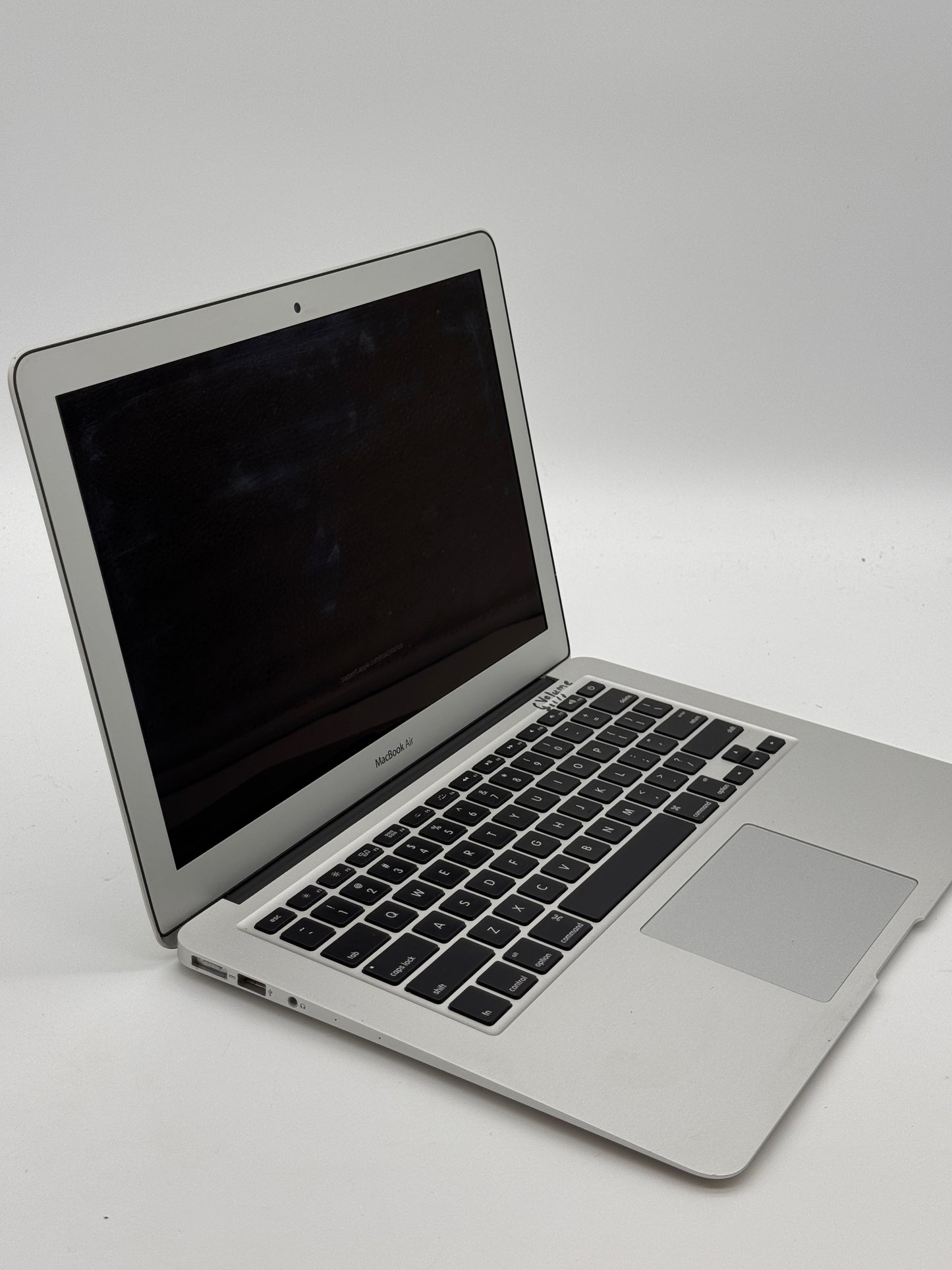 Apple MacBook Air 13" A1466 2015 - Broken - Silver