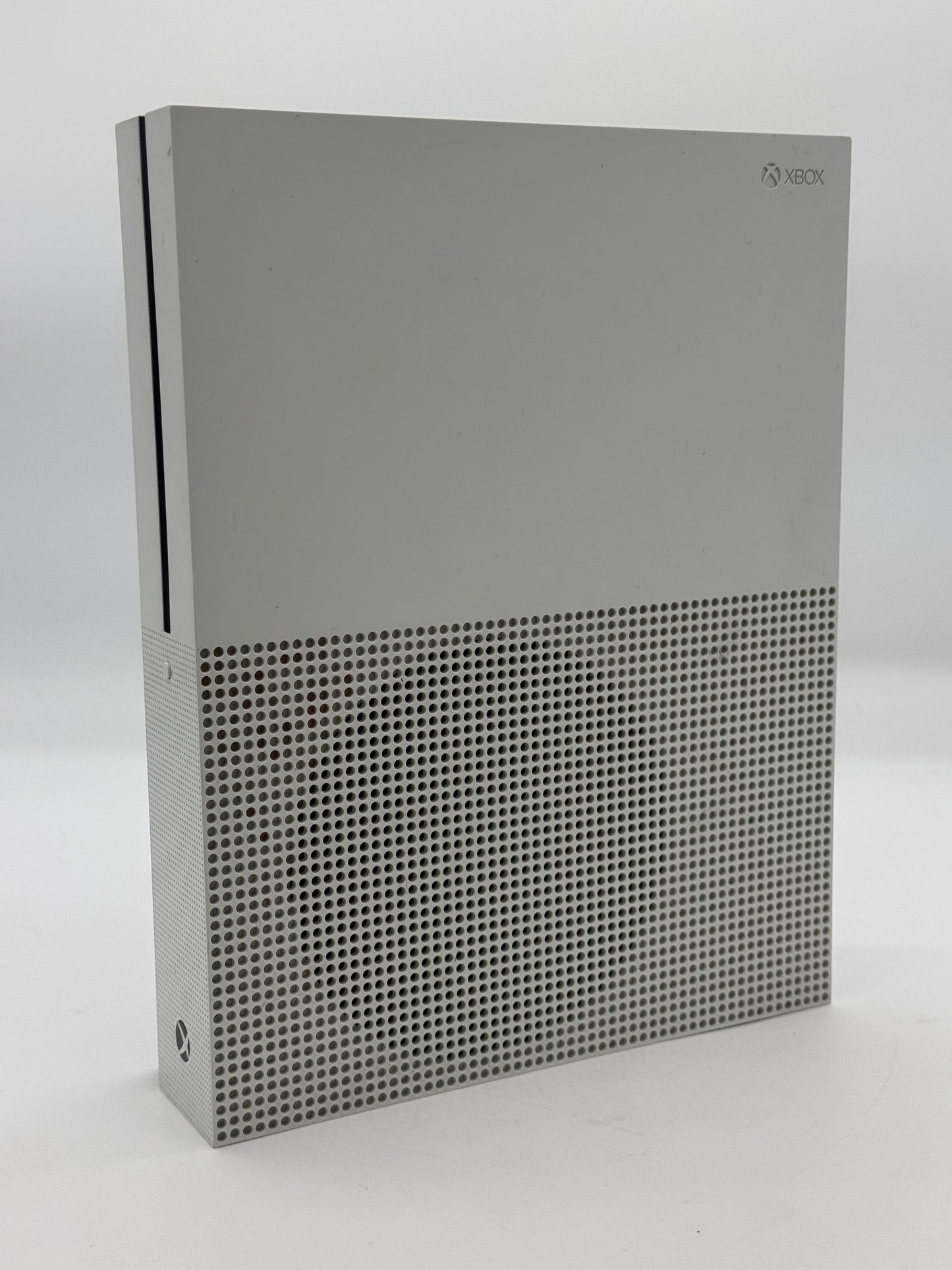 Microsoft Xbox One S All-Disc Edition (1681) 2019