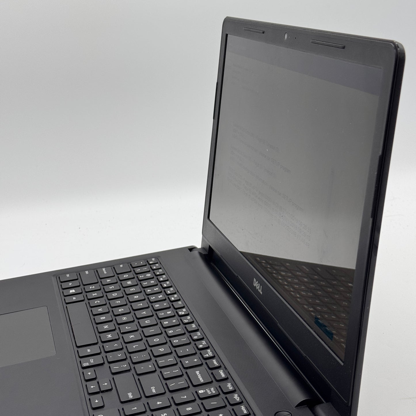 Dell Inspiron 15 3567 15-inch Core i3 2.40GHz 6GB RAM Black