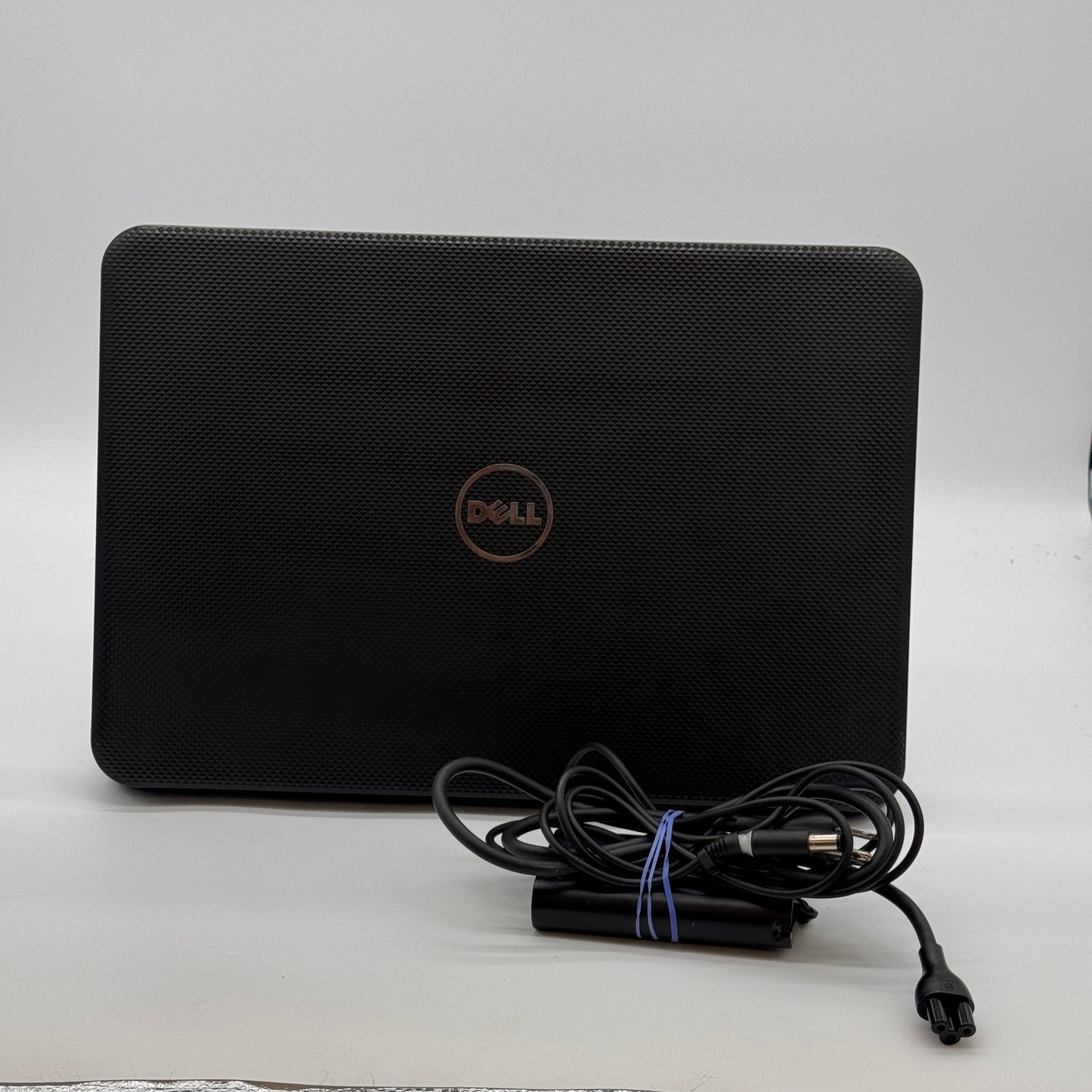 Dell Inspiron 3501 16 inch Laptop - Intel Core i3, 4GB RAM, 500GB Storage, Black