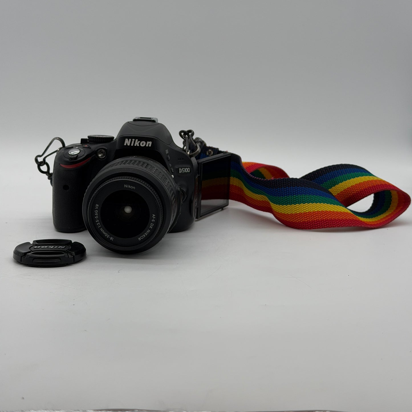 Nikon D5100 16.2MP Digital SLR Camera AF-S 18-55 f/3.5-5.6 Lens/H176