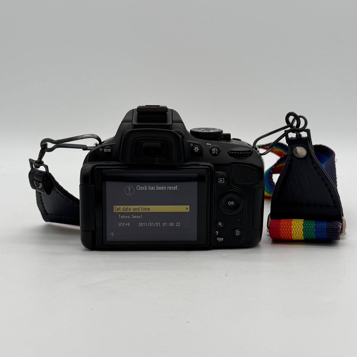 Nikon D5100 16.2MP Digital SLR Camera AF-S 18-55 f/3.5-5.6 Lens/H176