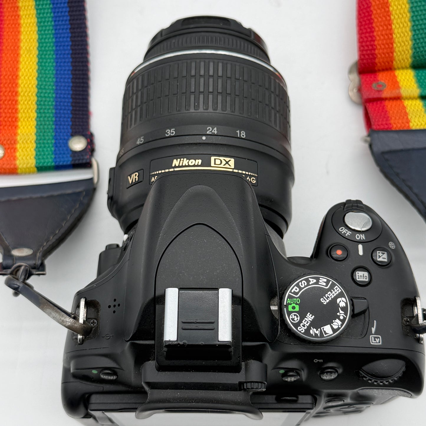 Nikon D5100 16.2MP Digital SLR Camera AF-S 18-55 f/3.5-5.6 Lens/H176