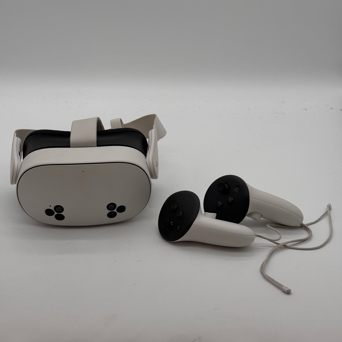 Meta Quest 3S 128GB VR Headset Lightly Used W/ Controllers &amp; Charger